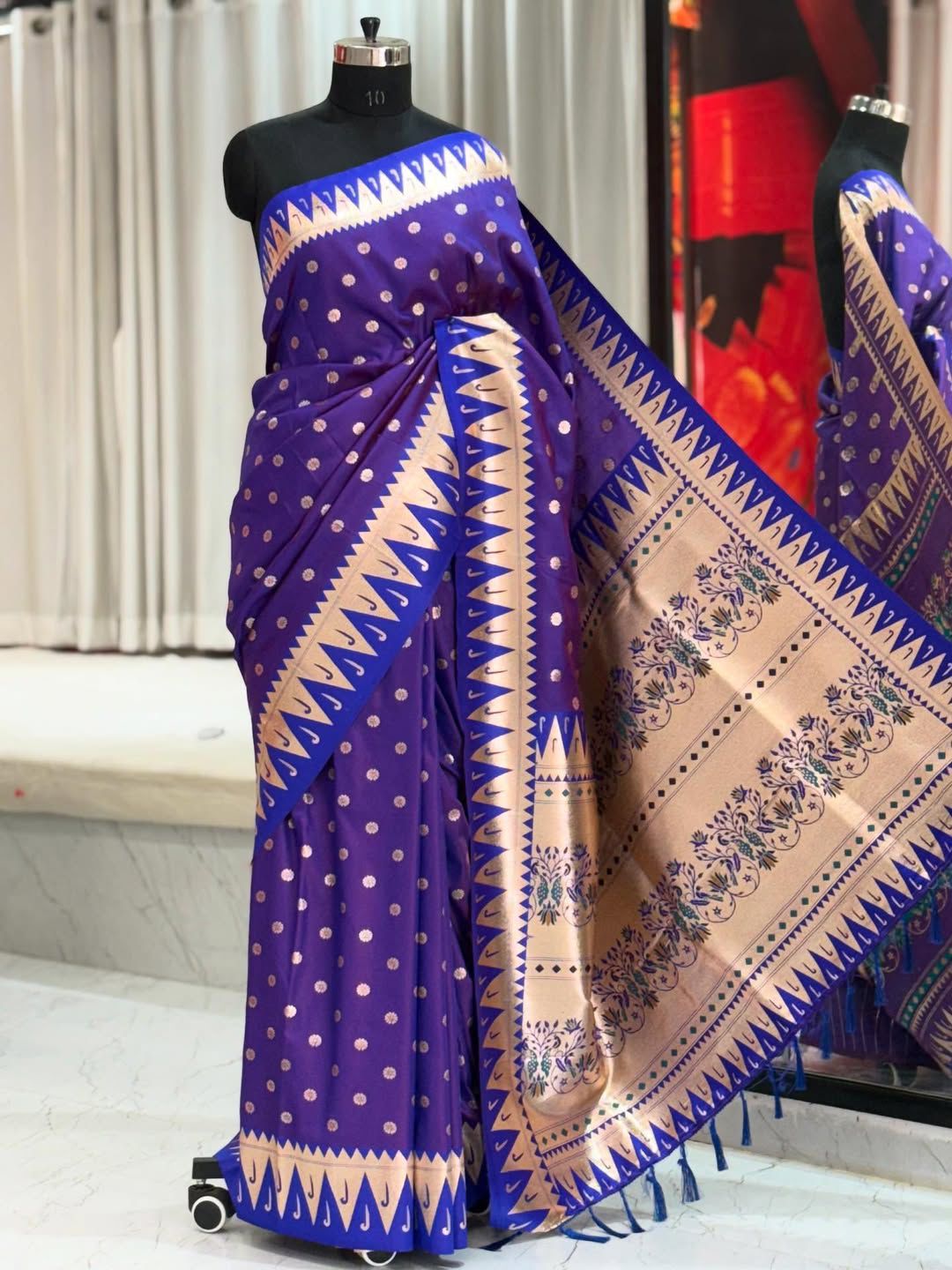 SA-7043 SOFT SILK SAREE WITH BEAUTIFUL DEISGN WITH RICH PALLU AND CONTRAST PAITHANI BORDER WITH BUTTI DEISGN AMD HEAVY TASSELS