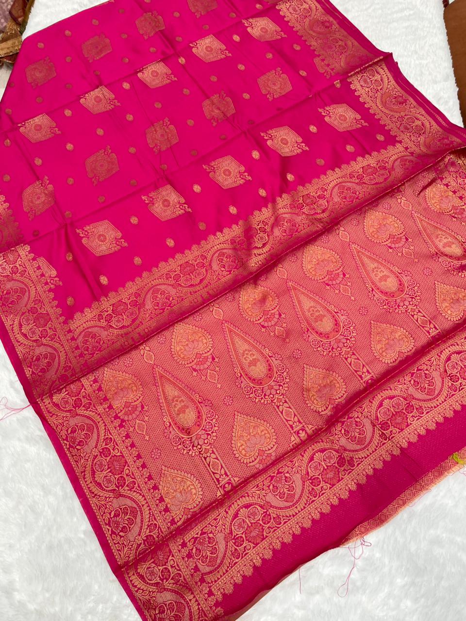 AJ-GAURAVI SOFT LITCHI KOTA SILK WITH RICH PALLU AND BEAUTIFUL DESIGN WITH BEAUTIFUL BEOCADE BLOUSE