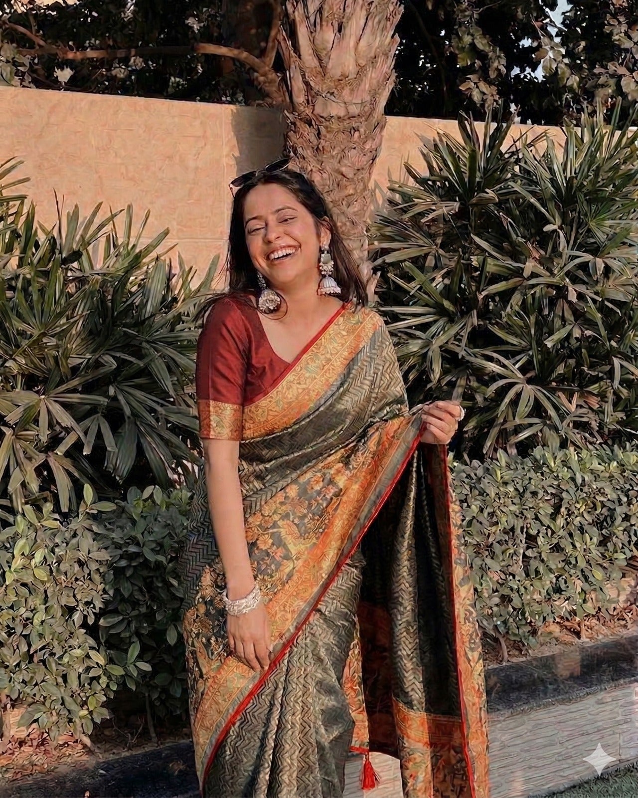 PRINT-3156 BRASSO SAREE AND WHITE  WITH BEAUTIFUL FLOWER PURE BRASSO TASTE WITH FOIL PRINT WITH DMC SIROSKI ON BORER WITH CONTRAST PIPING LATKAN AND SUPER TRENDING FIRMA BLOUSE