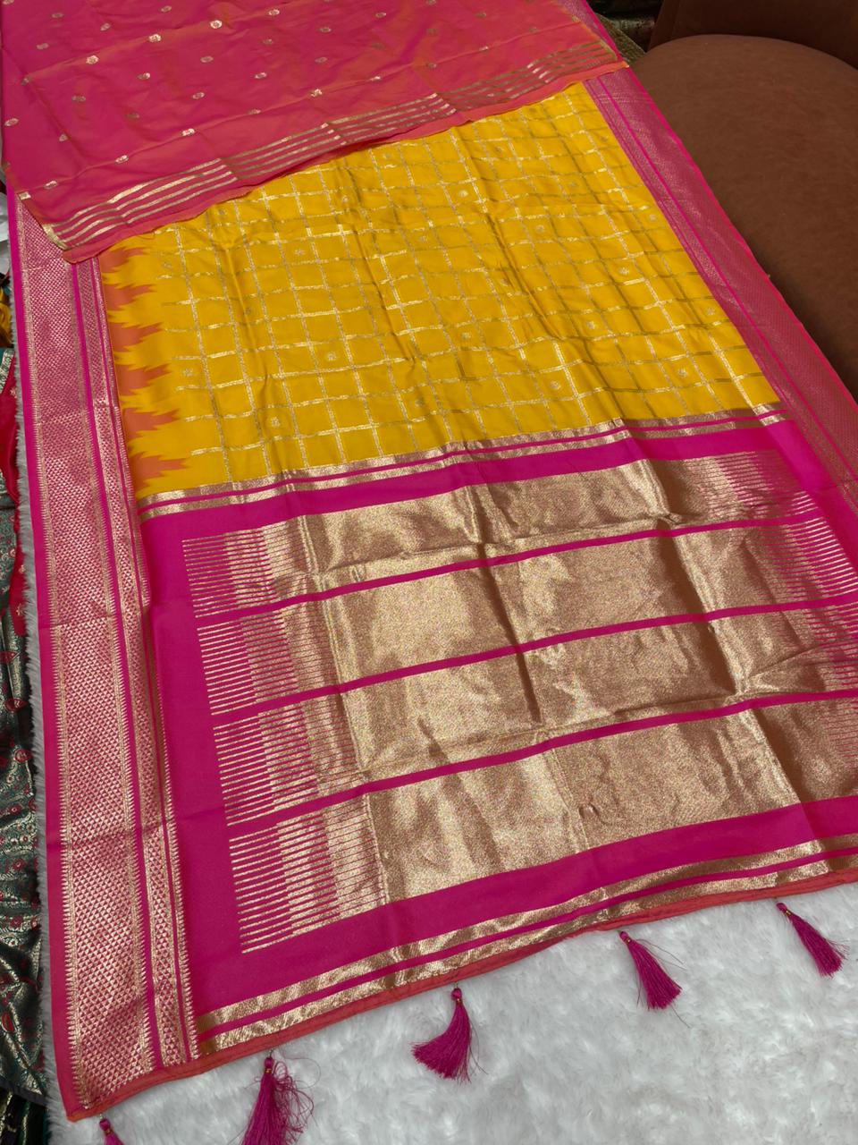 AJ-MUSKAN SOFT SILK FABRIC SAREE WITH RICH PALLU DEISGN WITH BOX DESIGN ON BODY WITH VIRAL DESIGN AND CONRAST BORDER WITH AND BLOUSE  WITH BOX PACKING