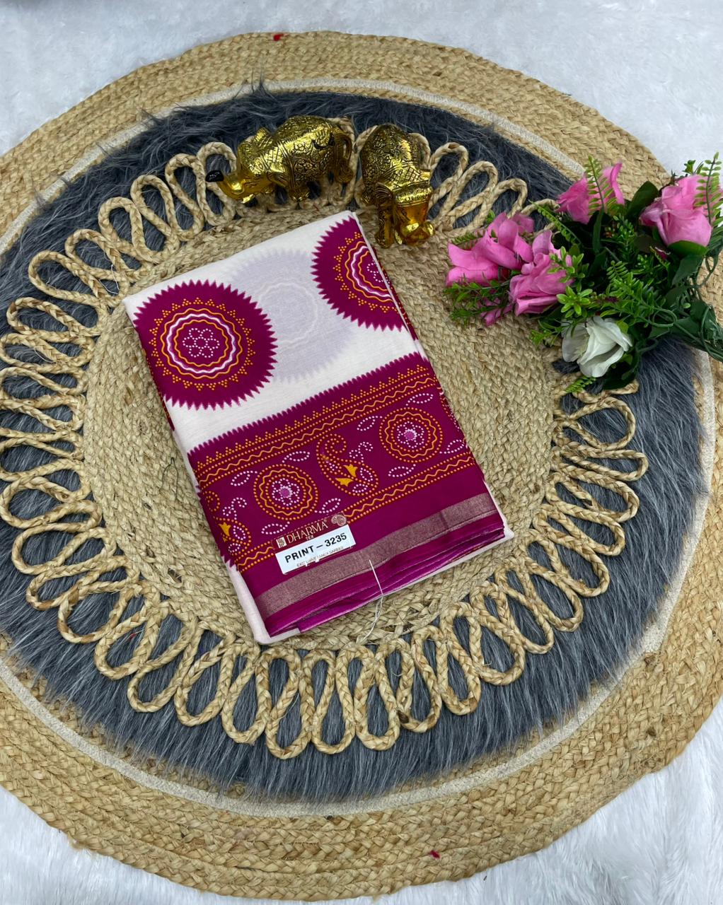 PRINT-3235 MAL COTTON SAREE,VIRAL DESIGN PRINT WITH WHITE COMMON BANDANI DESIGN WITH BEAUTIFUL FOIL WORK WITH BLOUSE 6.30 MTR CUT