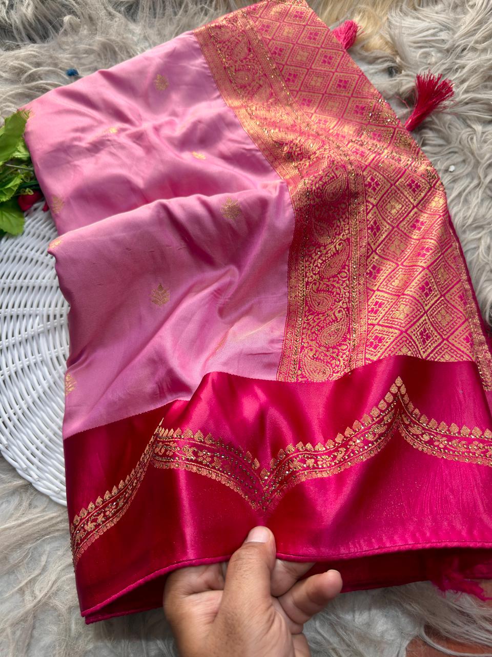 SA-7086  SOFT SILK FABRIC SAREE WITH BEAUTIFUL RICH PALLU DESIGN WITH SIROSKI WORK WITH TASSELS WITH BLOUSE