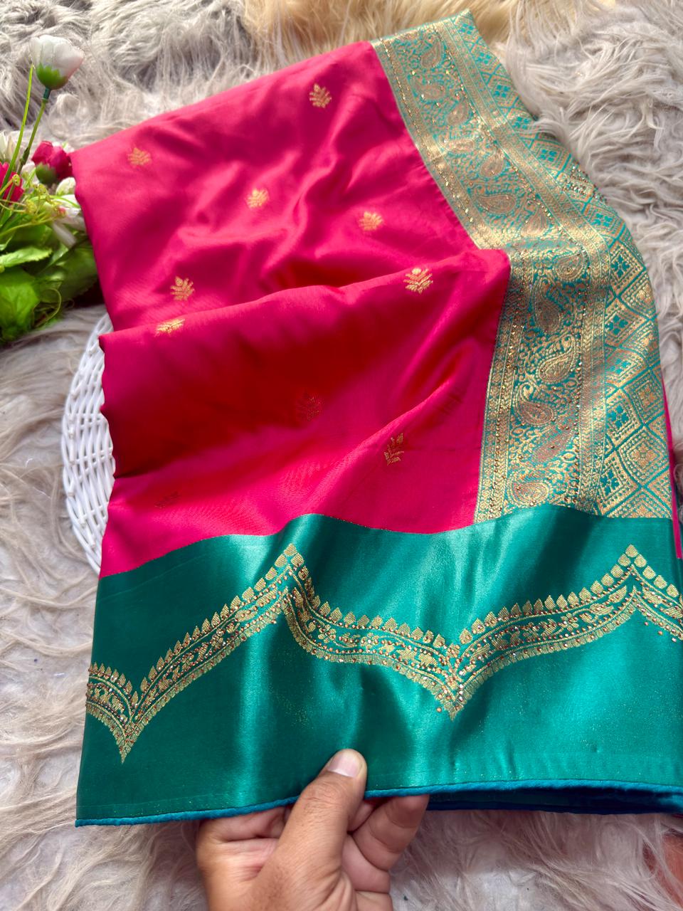 SA-7086  SOFT SILK FABRIC SAREE WITH BEAUTIFUL RICH PALLU DESIGN WITH SIROSKI WORK WITH TASSELS WITH BLOUSE