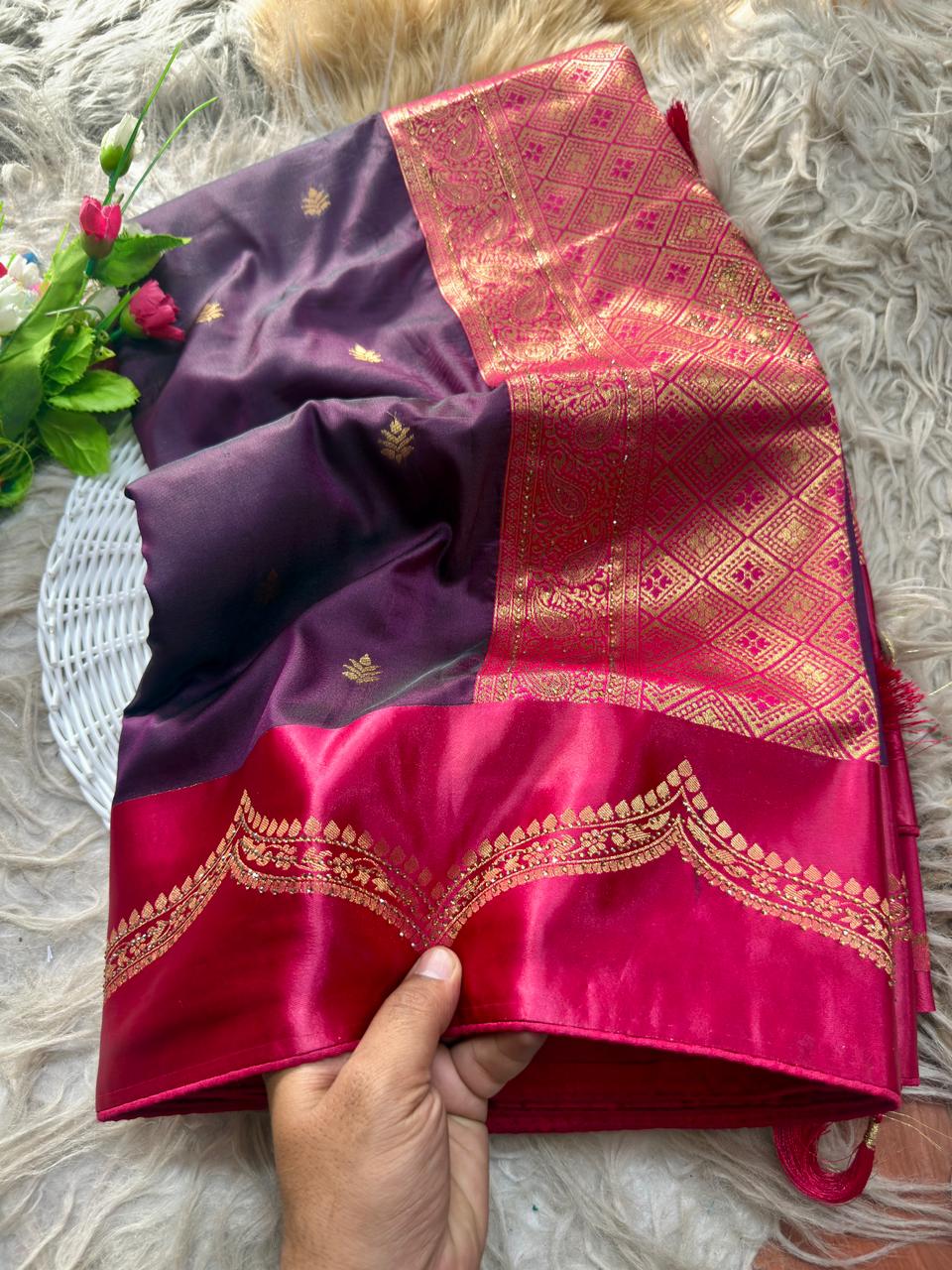 SA-7086  SOFT SILK FABRIC SAREE WITH BEAUTIFUL RICH PALLU DESIGN WITH SIROSKI WORK WITH TASSELS WITH BLOUSE