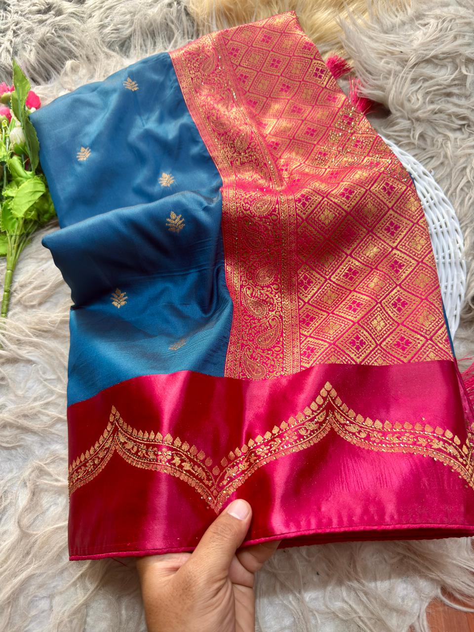SA-7086  SOFT SILK FABRIC SAREE WITH BEAUTIFUL RICH PALLU DESIGN WITH SIROSKI WORK WITH TASSELS WITH BLOUSE