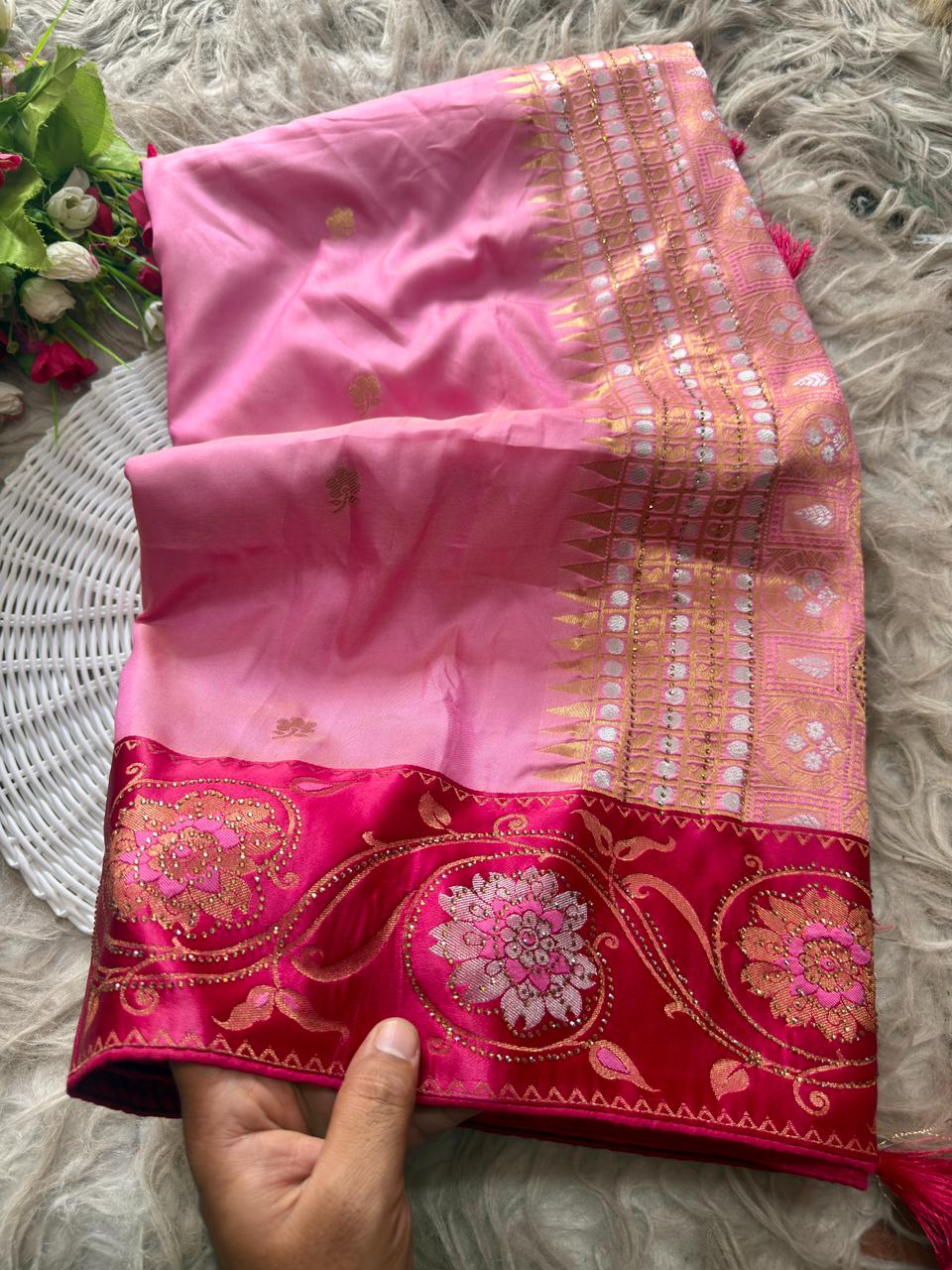 SA-7088 SOFT SILK FABRIC SAREE WITH BEAUTIFUL  RICH PALLU DESIGN WITH HEAVY SIROSKI WORK ON SAREE WITH SATIN FABRIC BORDER WITH TASSELS