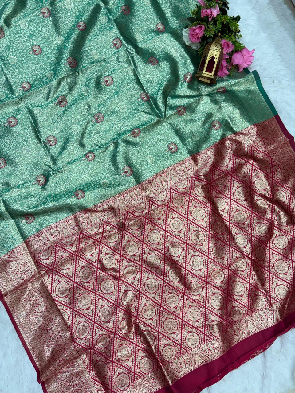 AJ-SUNIDHI TISSUE KOTA FABRIC SAREE WITH CONTRAST PALLU WITH MEENAKARI DESIGN ON BODY WITH  BUTTI CONRAST BLOUSE