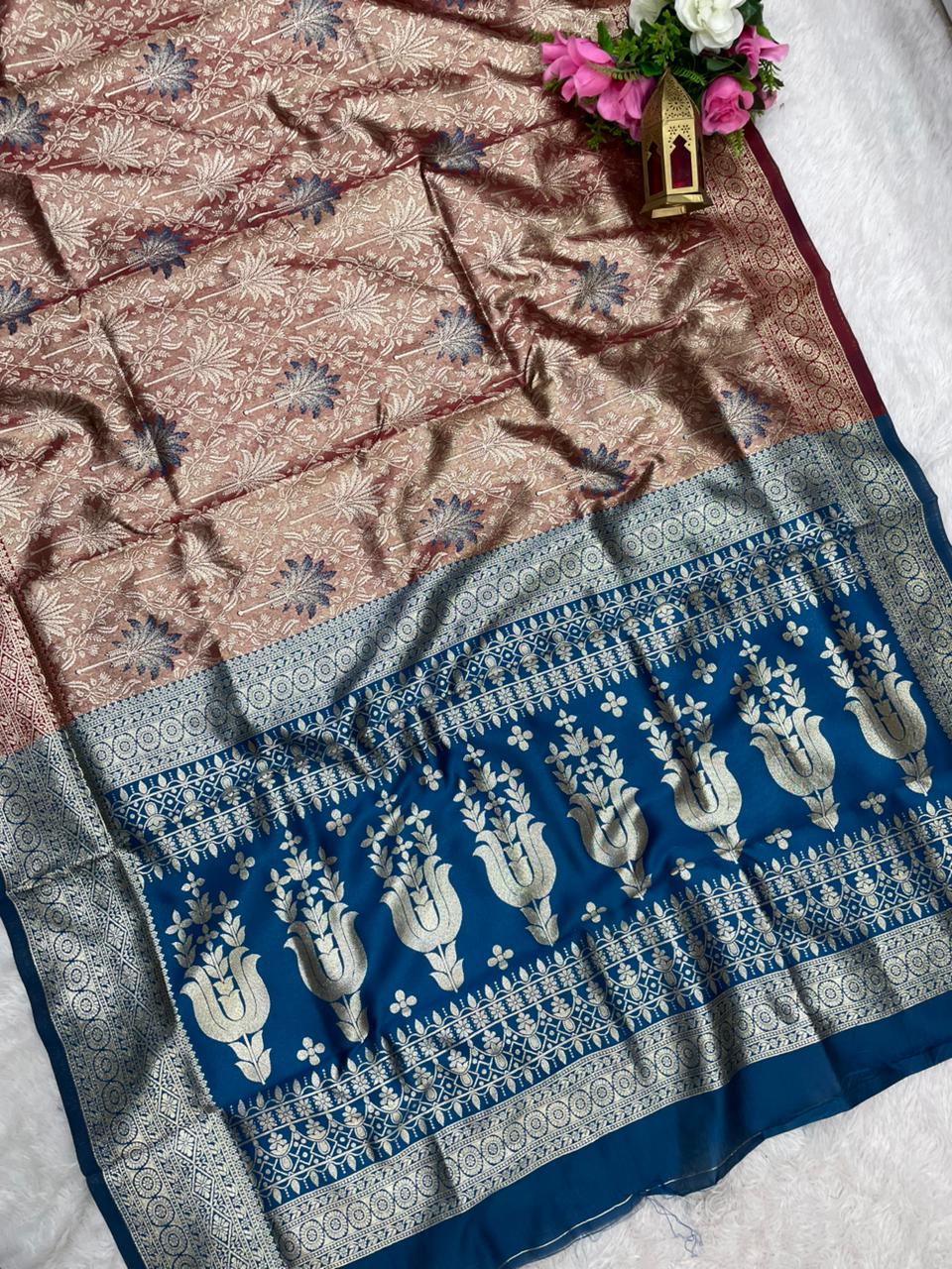 AJ-MANOHARI TISSUE KOTA FABRIC SAREE WITH CONTRAST PALLU WITH MEENAKARI DESIGN ON BODY WITH  BUTTI CONRAST BLOUSE