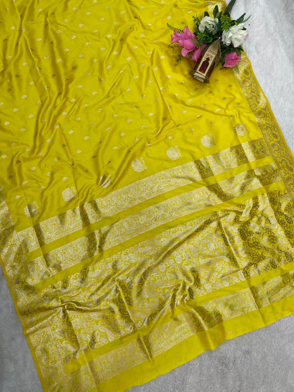AJ-MERAKHI SOFT SILK FABRIC SAREE WITH BEAUTIFUL DESIGN WITH BEAUTIFUL PEACOK DESIGN ON PALLU WITH  BLOUSE