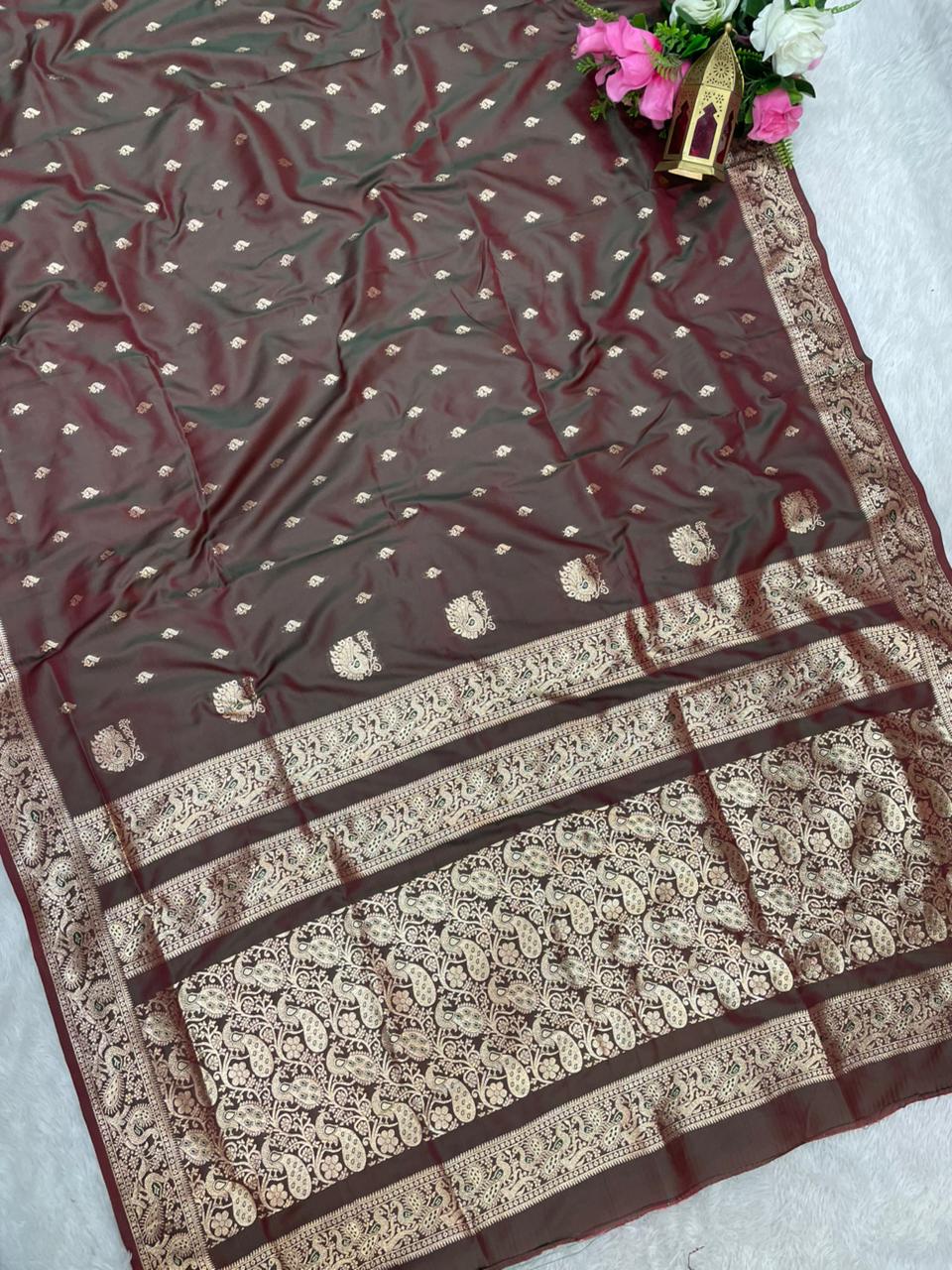 AJ-MERAKHI SOFT SILK FABRIC SAREE WITH BEAUTIFUL DESIGN WITH BEAUTIFUL PEACOK DESIGN ON PALLU WITH  BLOUSE