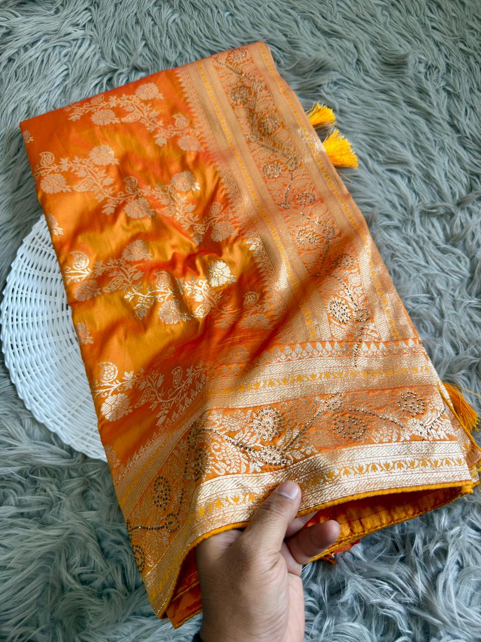 SA-7078 BANARASI SILK SAREE WITH RICH PALLU AND BEAUTIFUL LAHERIA DESIGN WITH BMC SIROSKI WORK WITH PIPING AND TASSELS