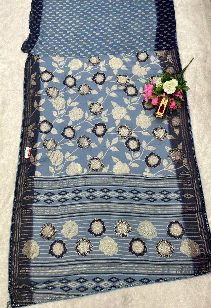 PRINT-3231 STAR GEORGETTE FABRIC SAREE WITH BEAUTIFUL PALLU WITH BEAUTIFUL FLOER PTINT ON SAREE WITH PIPING AND BLOUSE