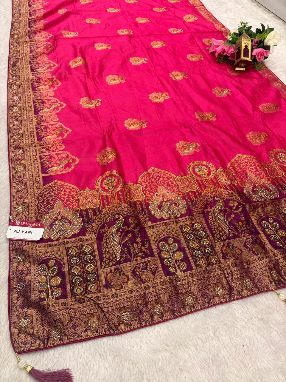 AJ-YARI EUROPIAN DOLA SILK SAREE SAREE WITH BEAUTIFUL DESIGN WITH DIAMOND WORK AND PEACOCK DEISGN WITH LUXURIOUS TASSELS AND BUTTI BLOUSE