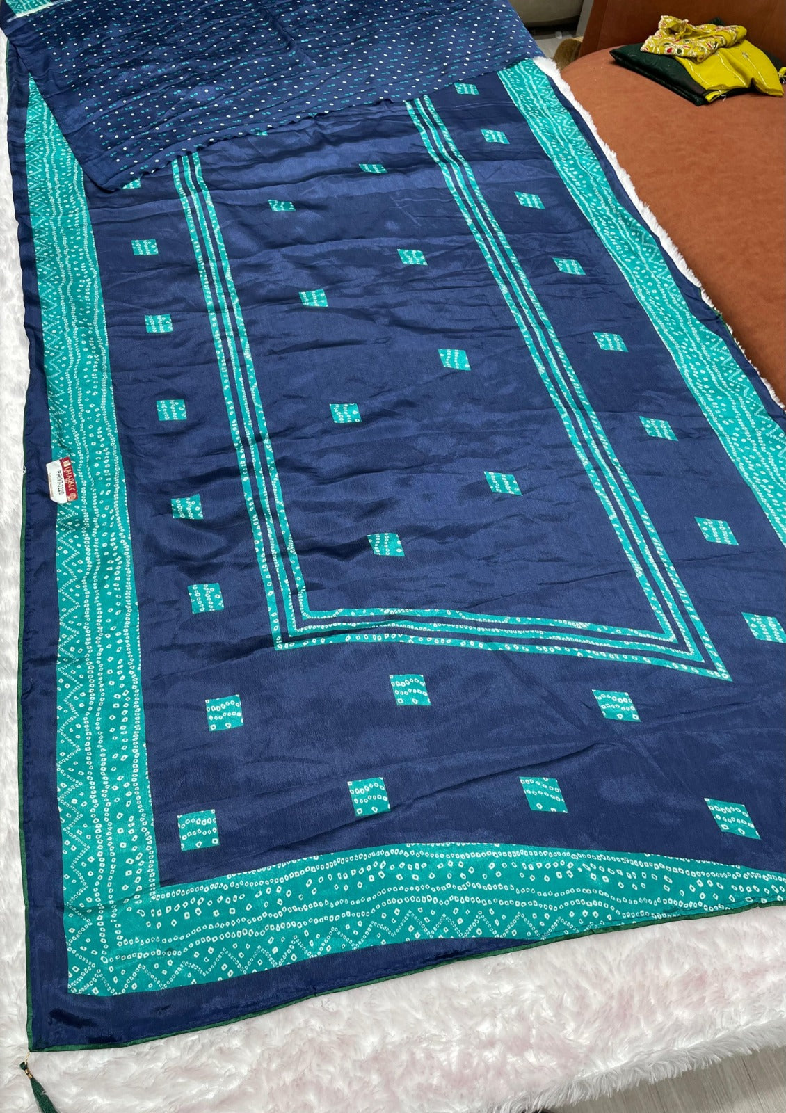 PRINT-3220 CHINON PRINTED FABRIC SAREE WITH BANDANI PRINT WITH BLOUSE AND CONTRAST PIPING WITH LATKAN