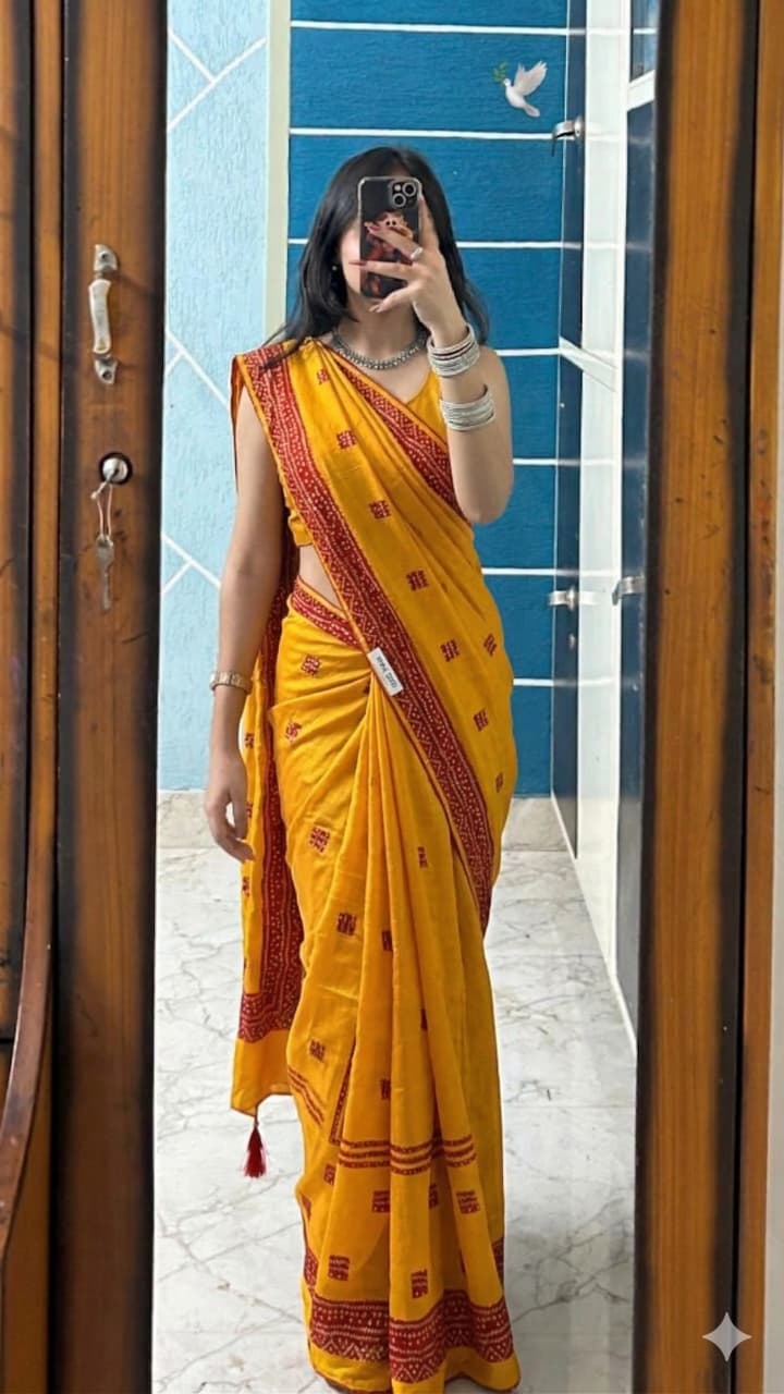 PRINT-3220 CHINON PRINTED FABRIC SAREE WITH BANDANI PRINT WITH BLOUSE AND CONTRAST PIPING WITH LATKAN