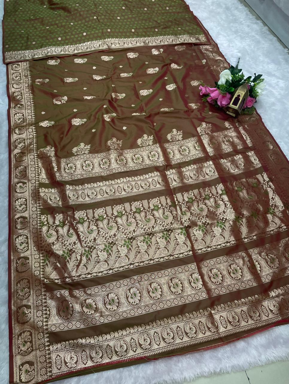 AJ-VIVANTA SOFT SILK FABRIC SAREE WITH BEAUTIFUL DESIGN WITH RICH PALLU DESIGN WITH HEAVY PEACOCK DESIGN WITH BUTTI BLOUSE