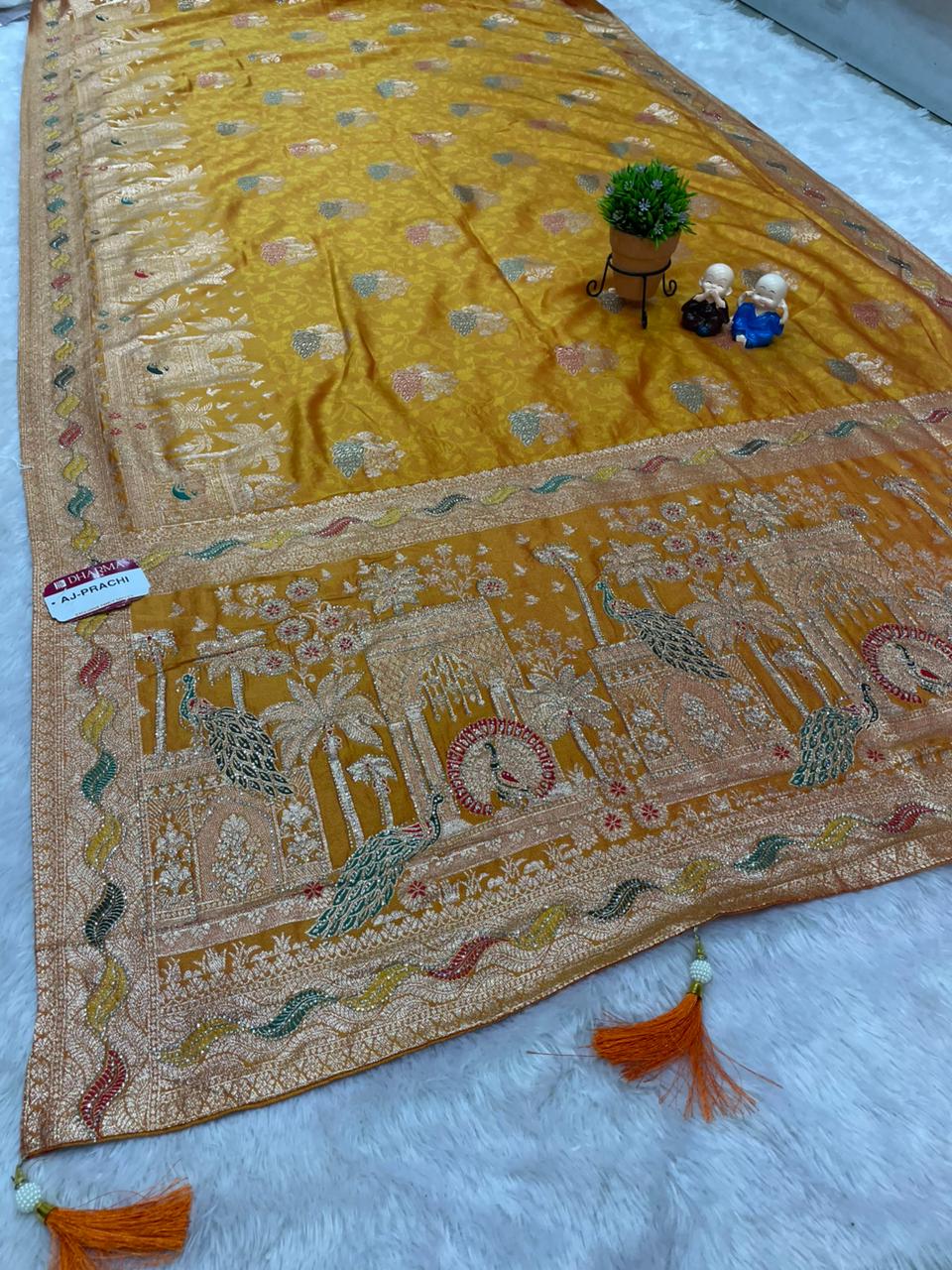 AJ-PRACHI NC MOSS FABRIC SAREE WITH BEAUTIFUL DESIGN WITH HEAVY JARKAN WORK AND MEENA KARI WORK WITH BUTTI BLOUSE AND LUXURIOUS TASSELS
