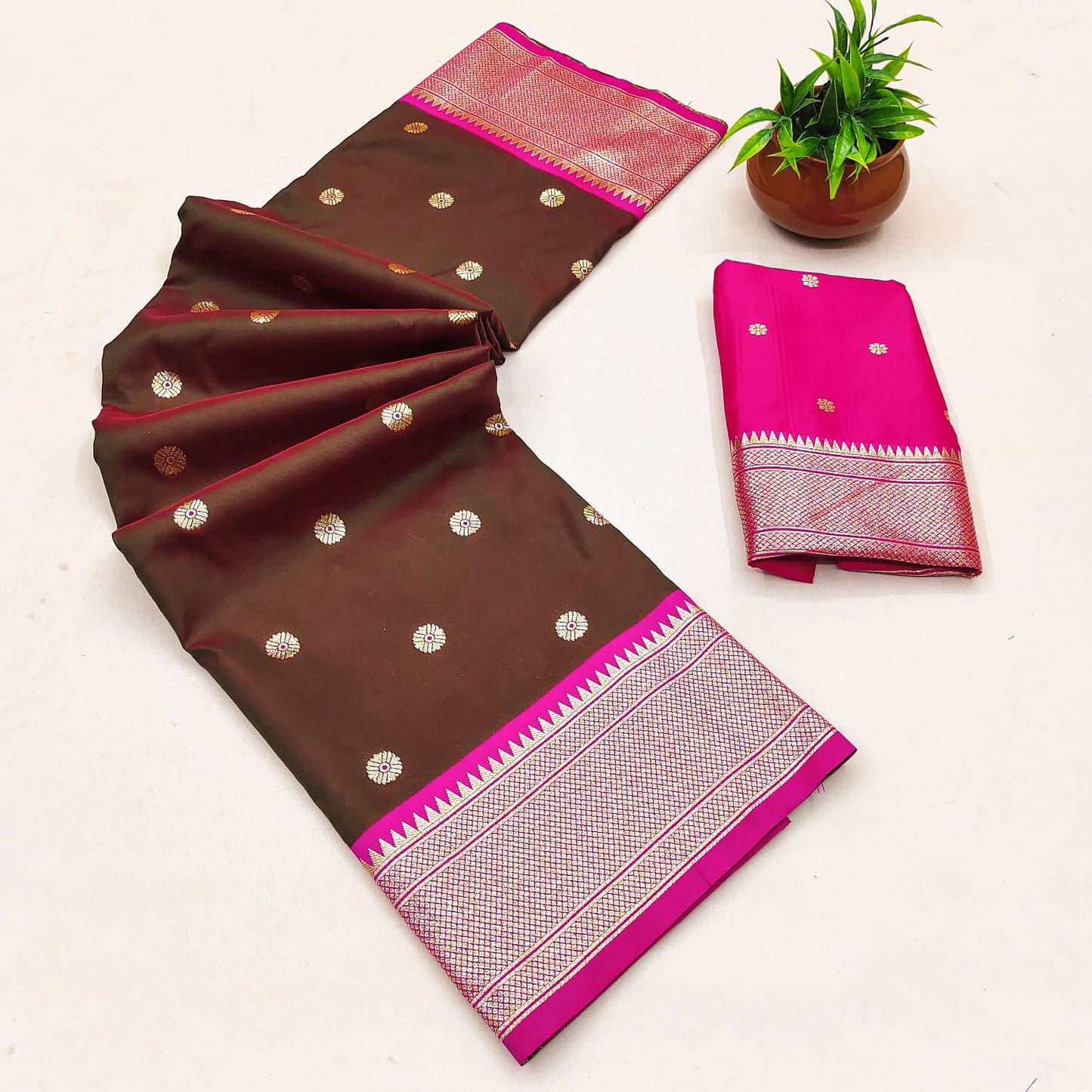 SA-7076  SOFT SILK SAREE WITH RICH PALLU DESIGN WITH BEAUTIFUL BANARASI JAREE AND CONTRAST BORDER AND PALLU WITH BUTTIDESIGN AND BUTTI BLOUSE