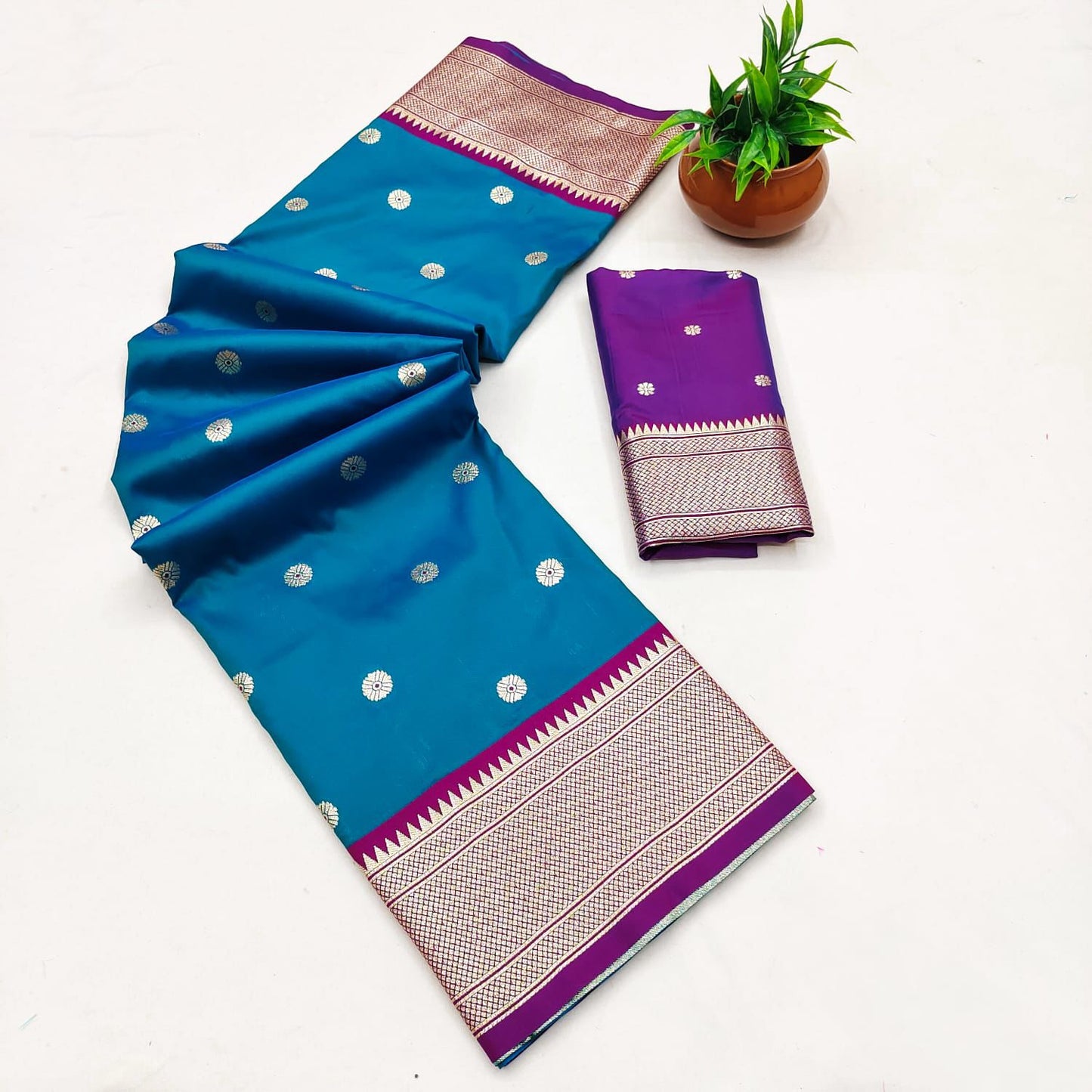 SA-7076  SOFT SILK SAREE WITH RICH PALLU DESIGN WITH BEAUTIFUL BANARASI JAREE AND CONTRAST BORDER AND PALLU WITH BUTTIDESIGN AND BUTTI BLOUSE
