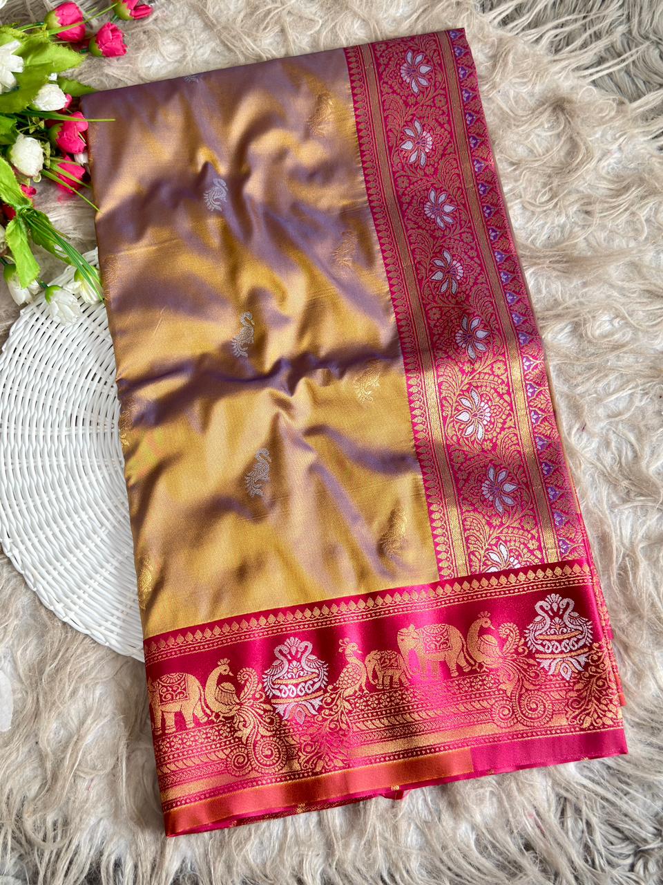 SA-7095 SOFT SILK SAREE WITH VIRAL DESIGN WITH RICH PALLU WITH DESIGN WITH BUTTA DESIGN ON  BODY WITH CONTRAST BORDER AND BLOUSE