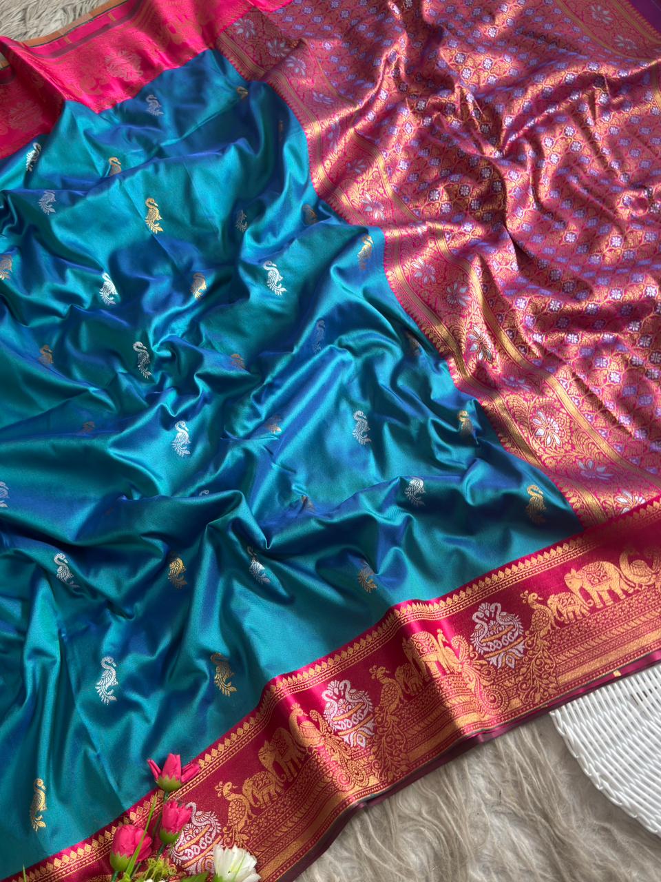 SA-7095 SOFT SILK SAREE WITH VIRAL DESIGN WITH RICH PALLU WITH DESIGN WITH BUTTA DESIGN ON  BODY WITH CONTRAST BORDER AND BLOUSE