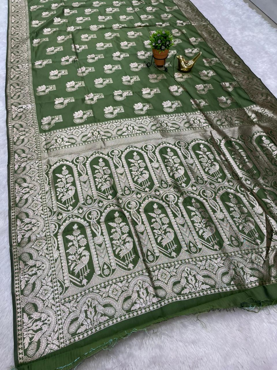 AJ-MARINA KOTA FABRIC SAREEE WITH BEAUTIFUL DESIGN WITH BEAUTIFUL PEACOCK DESIGN ON PALLU WITH ALL OVER ON SAREE WITH BLOUSE