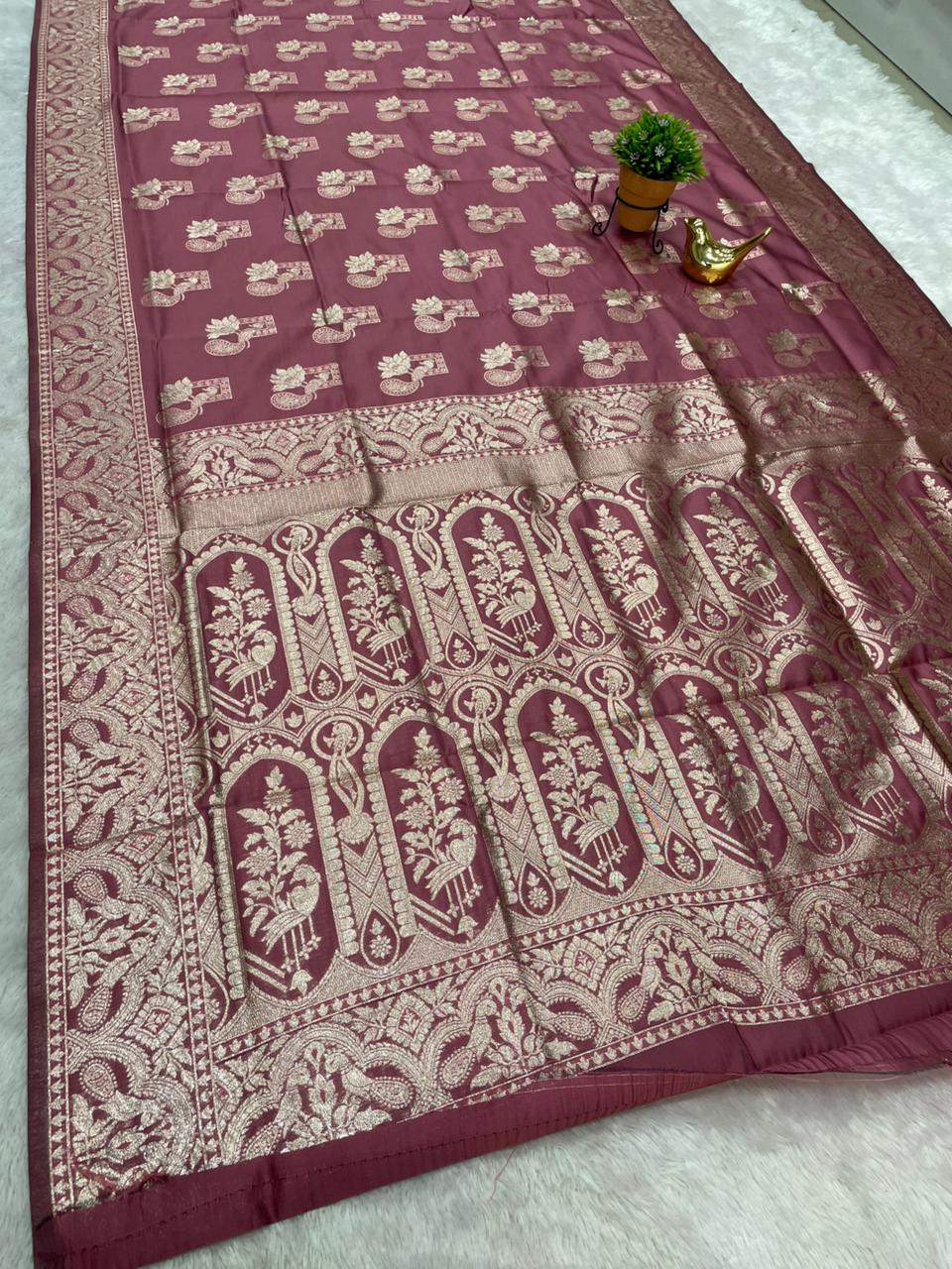 AJ-MARINA KOTA FABRIC SAREEE WITH BEAUTIFUL DESIGN WITH BEAUTIFUL PEACOCK DESIGN ON PALLU WITH ALL OVER ON SAREE WITH BLOUSE