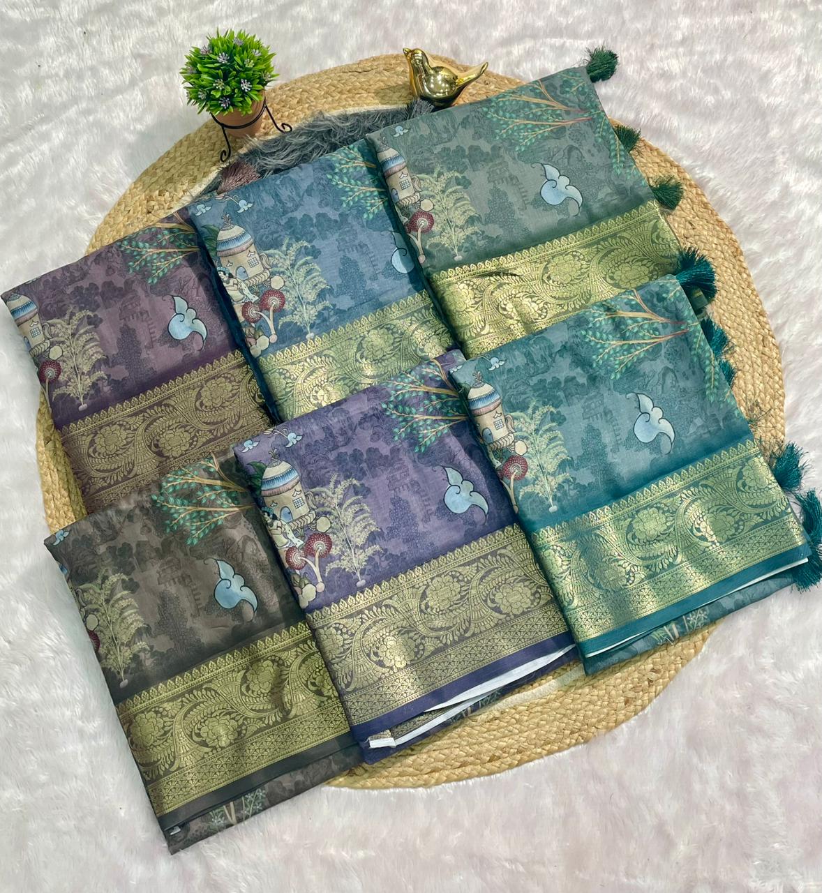 DP-4054 MAL COTTON FABRIC SAREE WITH OPEN PALLU DESIGN WITH BEAUTIFUYL DIGITAL PRINT DESIGN WITH JACAURD BORDER