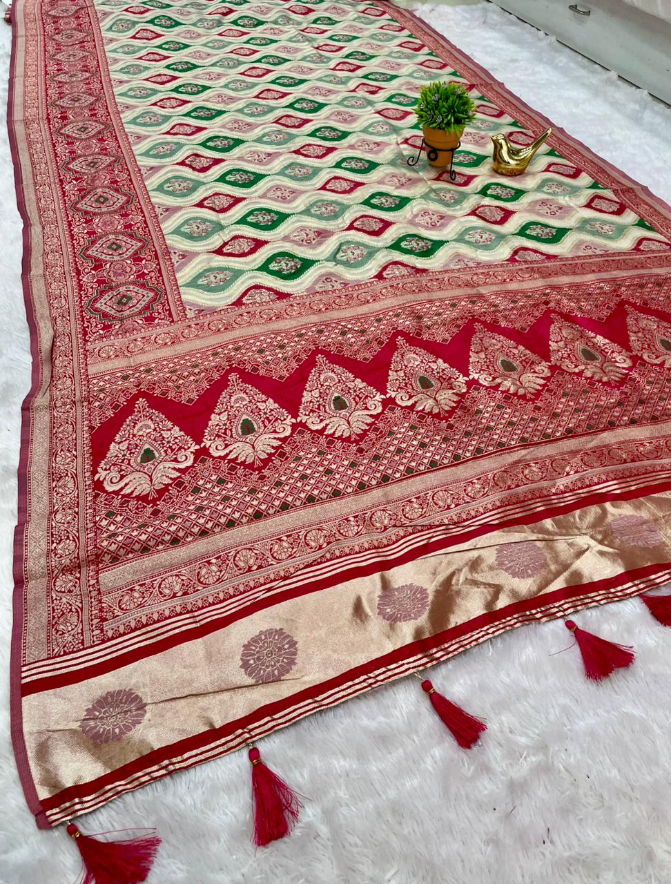 AJ-KRISHA RAPIER COTTON SAREE WITH RICH PALLU AND LAGNI WITH RANGKAT DESIGN ON BODY AJRAK TOUCHUP ON DAMAN FULL WEAVING DESIGN WITH CONTRAST BLOUSE