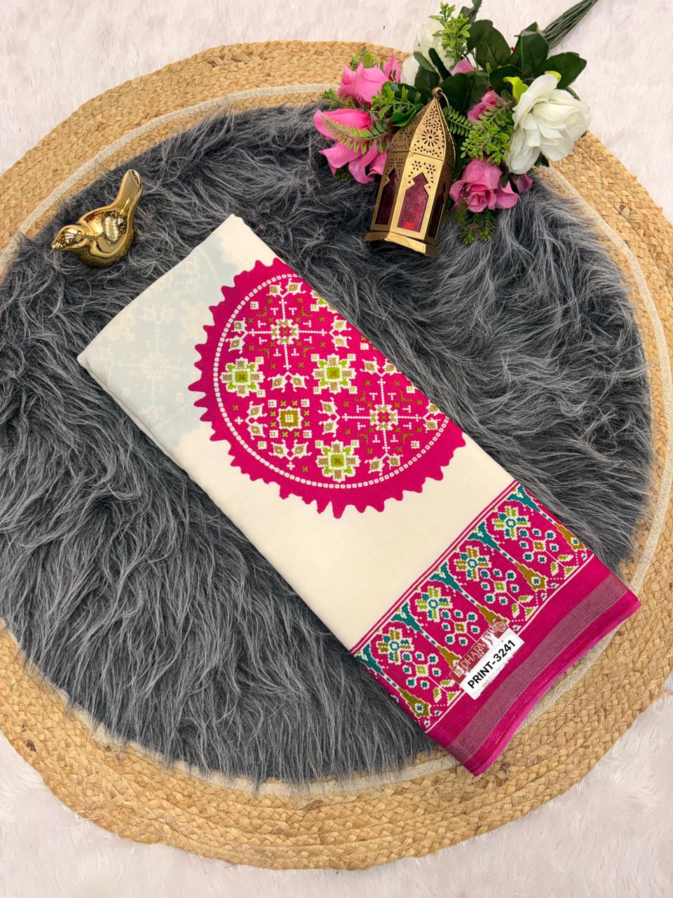 PRINT-3241 MAL COTTON FABRIC SAREE WITH VIRAL BANDHANI DESIGN ON INTERNET WITH WHITE COMMON WITH 6.30 MTR CUT WITH BUTTI BLOUSE