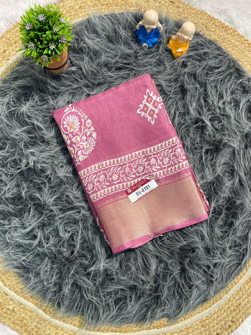 SV-8101 MAL COTTON FABRIC SAREE WITH BEAUTIFUL PALLU WITH BEAUTIFUL DESIGN ON BODY WITH BLOUSE