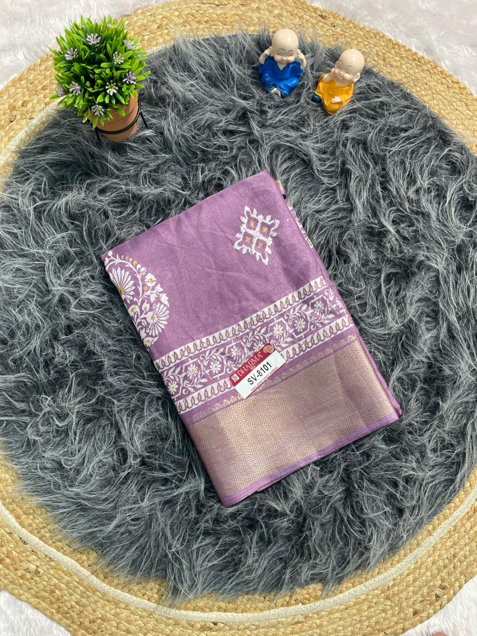 SV-8101 MAL COTTON FABRIC SAREE WITH BEAUTIFUL PALLU WITH BEAUTIFUL DESIGN ON BODY WITH BLOUSE