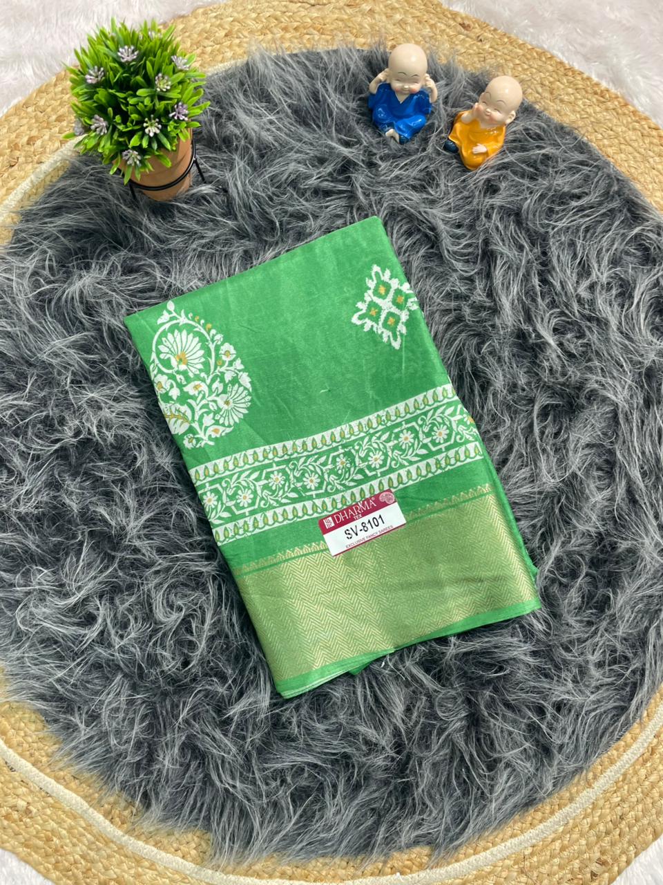 SV-8101 MAL COTTON FABRIC SAREE WITH BEAUTIFUL PALLU WITH BEAUTIFUL DESIGN ON BODY WITH BLOUSE