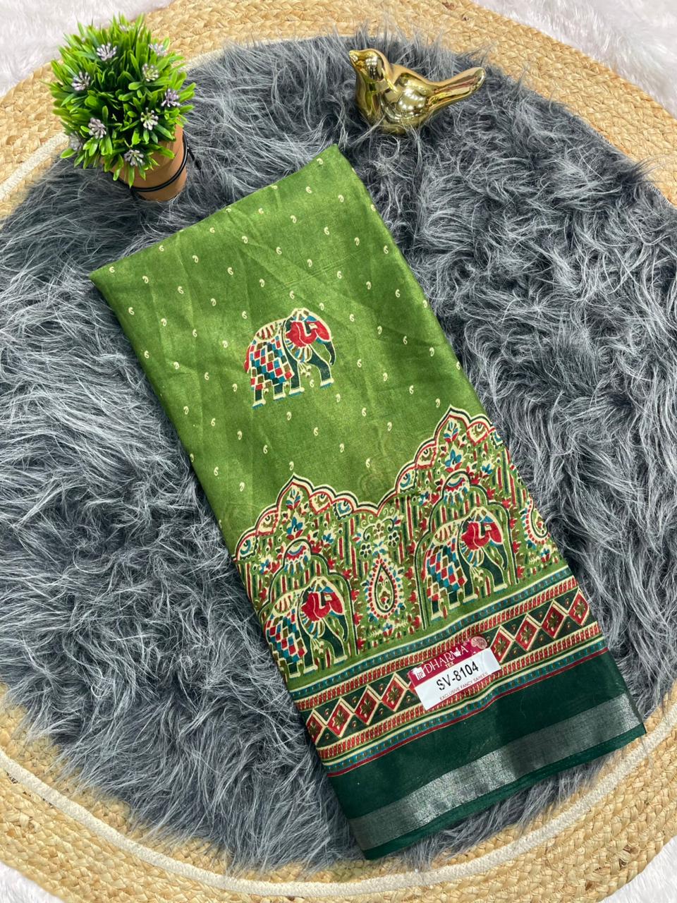 SV-8104 MAL COTTON FABRIC SAREE WITH BEAUTIFUL PALLU WITH GAJRAJ DESIGN ON BODY WITH BLOUSE