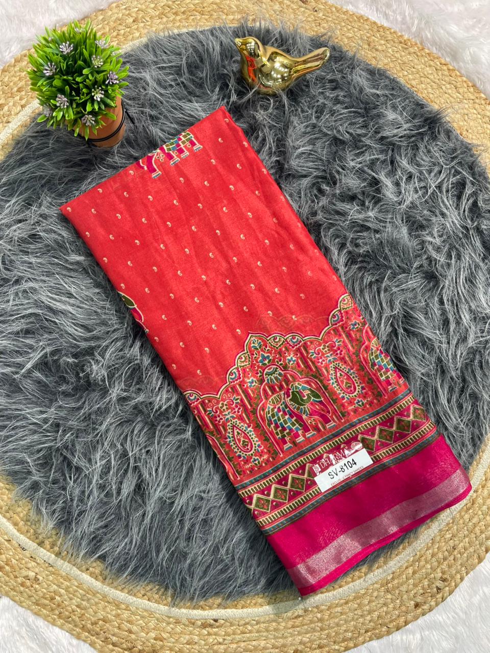 SV-8104 MAL COTTON FABRIC SAREE WITH BEAUTIFUL PALLU WITH GAJRAJ DESIGN ON BODY WITH BLOUSE