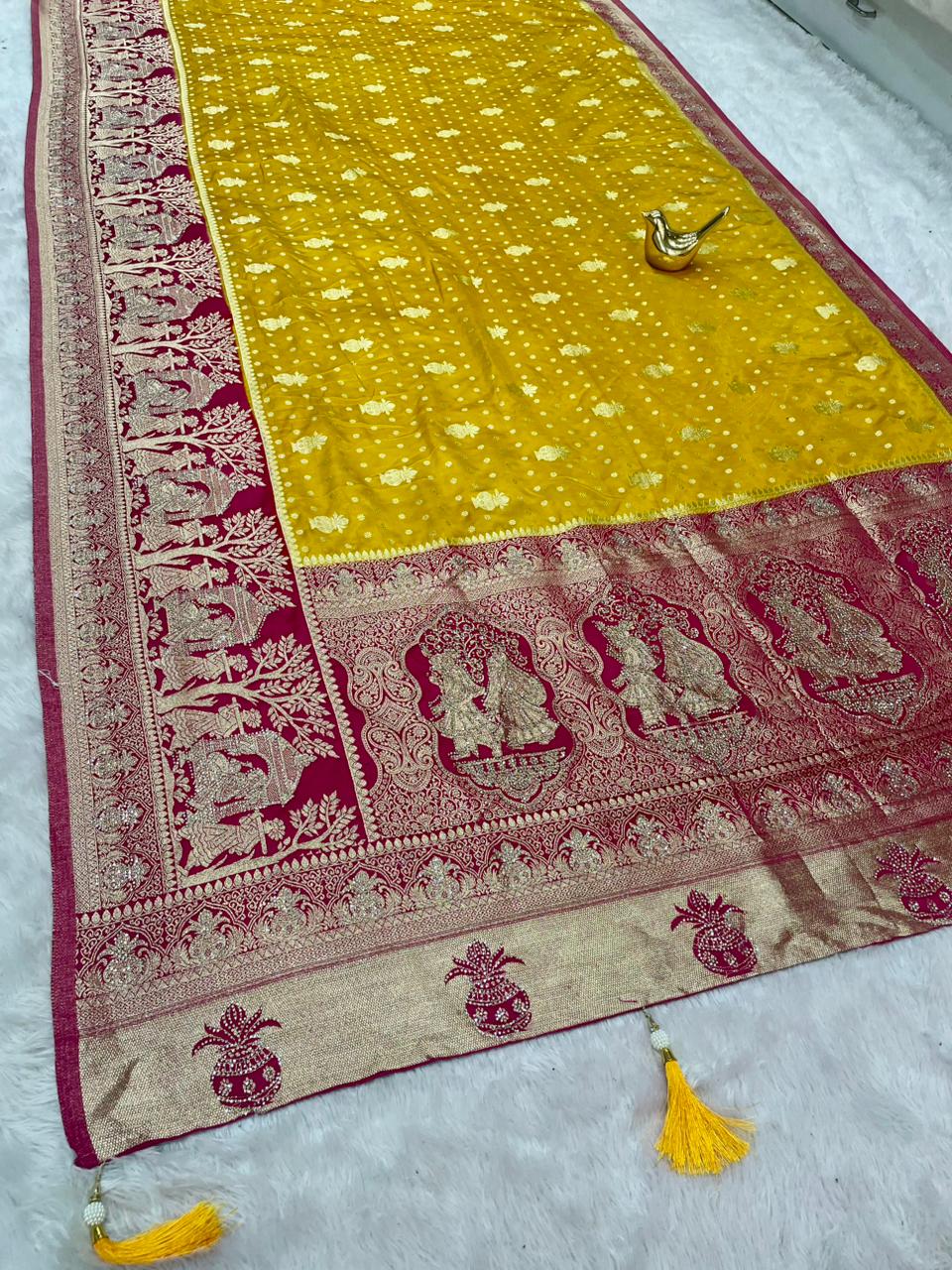 AJ-LEKHA SATIN SILK FABRIC SAREE WITH HEAVY JARKAN WORK WITH CHAP DYING WITH BEAUTIFUL JODA DESIGN WITH LAGNI PATTA WITH BEAUTIFUL DAMAN DESIGN AND VIRAL DESIGN WITH TASSELS