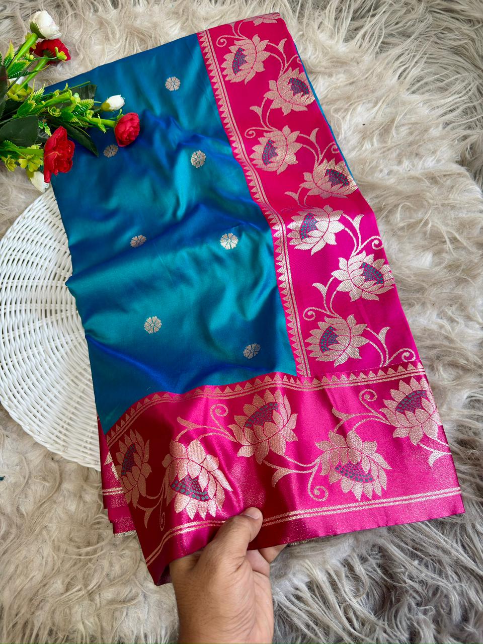SA-7091 SOFTS SILK FABRIC SAREE  WITH BEAUTFUL PAITNAI DESIGN WITH BEAUTIFL PAITHANI DESIGN ON PALLU WITH BLOUSE