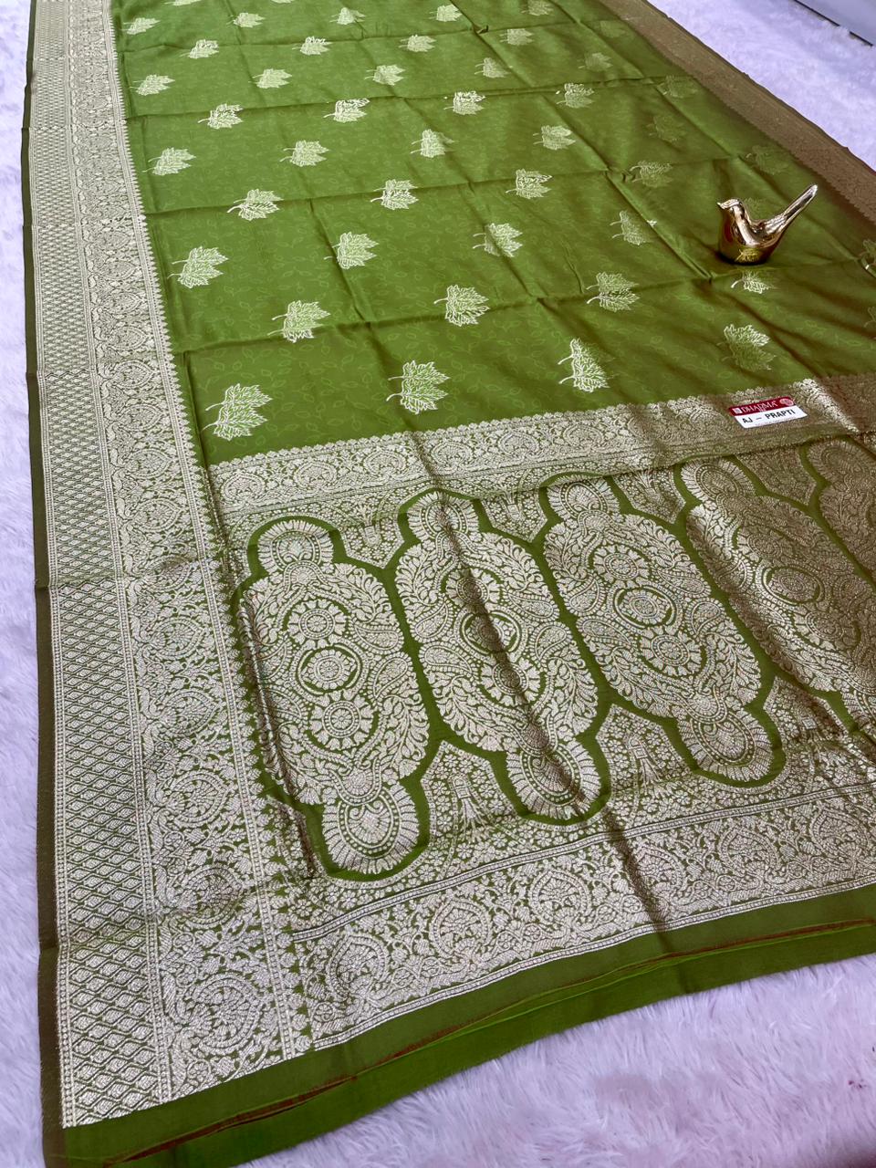 AJ-PRAPTI LITCHI KOTA FABRIC SAREE WITH RICH PALLU DESIGN WITH BANARSHI ZAREE WITH BEAUTIFUL FLOWER DESIGN WITH BUTTI BLOUSE