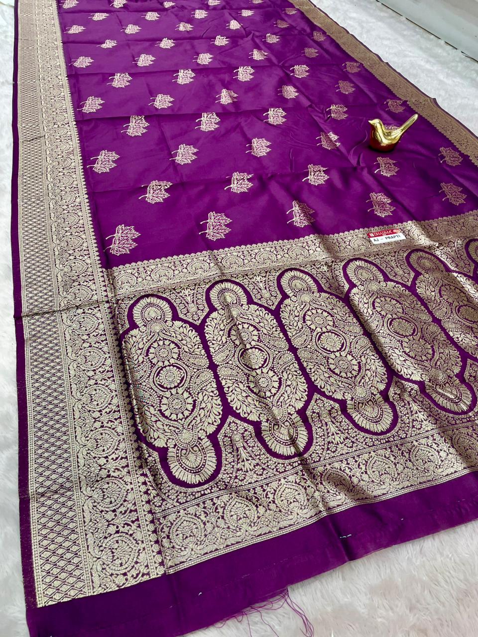 AJ-PRAPTI LITCHI KOTA FABRIC SAREE WITH RICH PALLU DESIGN WITH BANARSHI ZAREE WITH BEAUTIFUL FLOWER DESIGN WITH BUTTI BLOUSE