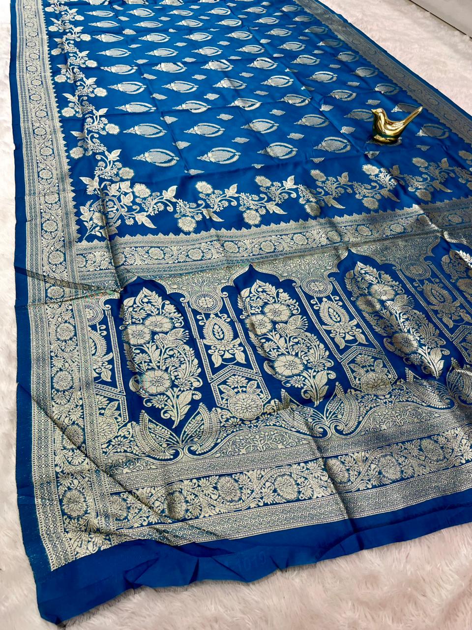 AJ-UNNATI LITCHI KOTA FABRIC SAREE WITH RICH PALLU DESIGN WITH BANARSHI ZAREE WORK WITH BUTTI BLOUSE
