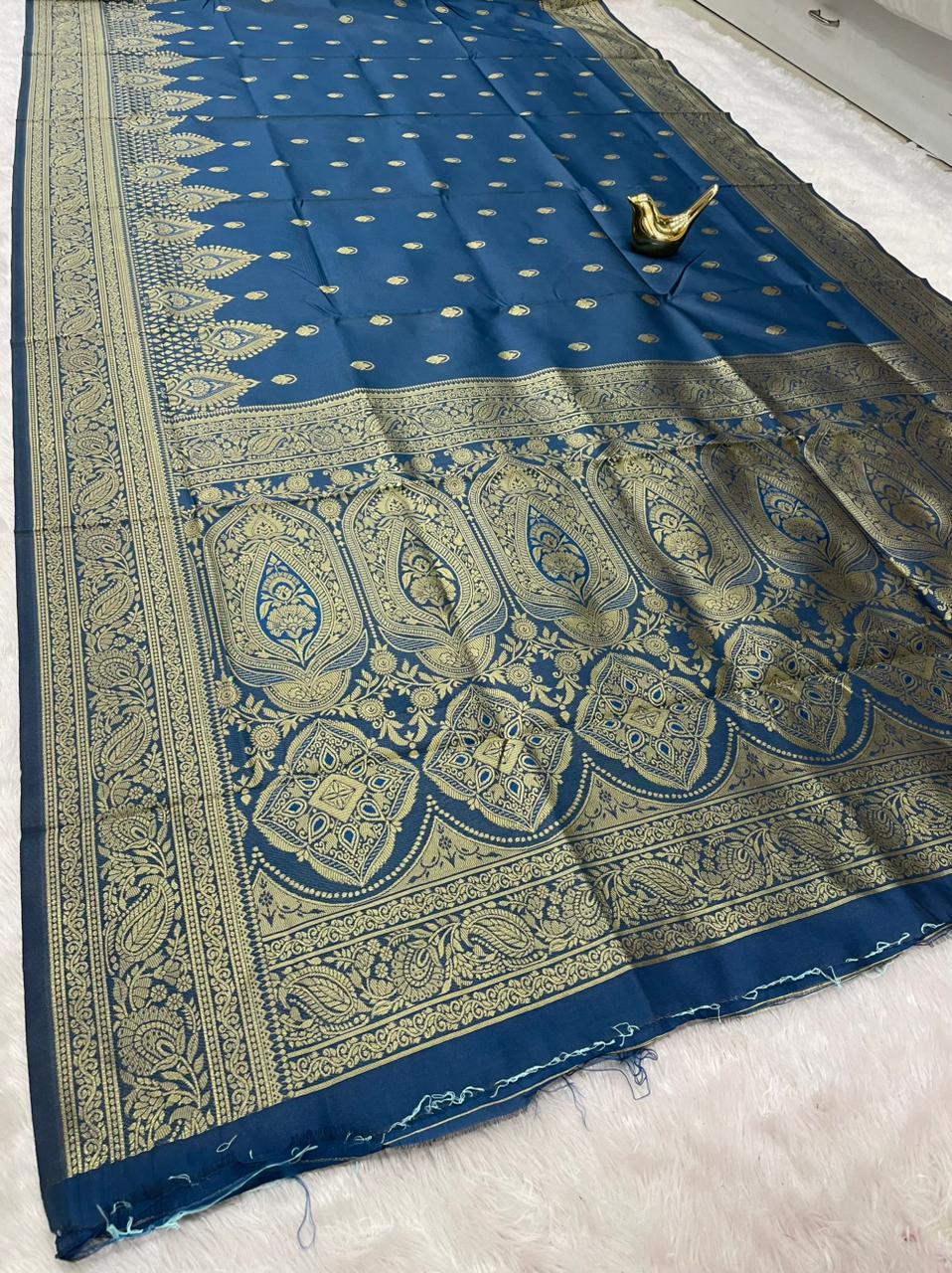 AJ-DEVISHA LITCHI KOTA FABRIC SAREEE WITH RICH PALLU DEISGN WITH BLOUSE