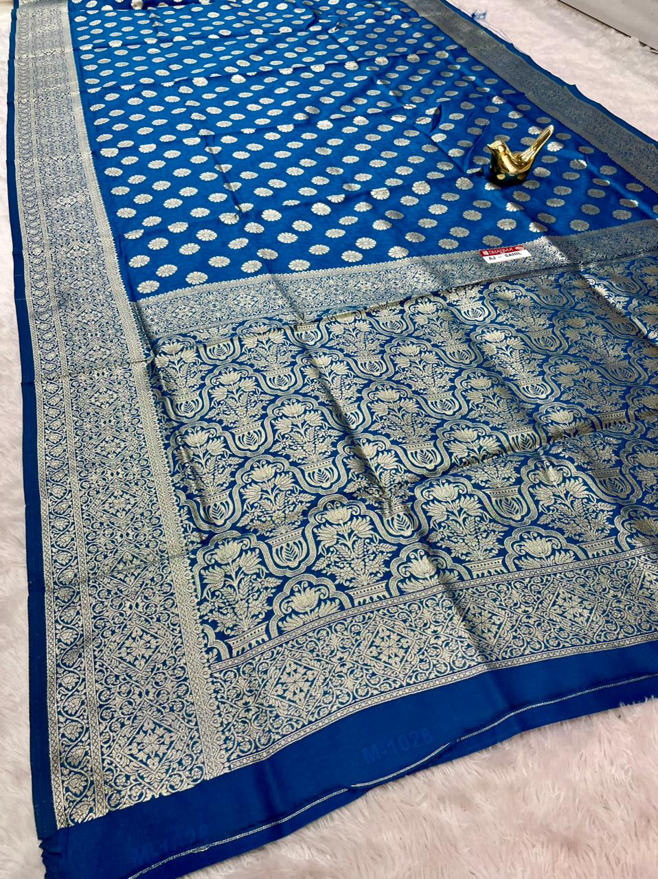 AJ-SAHIL LITCHI KOTA FABRIC SAREEE WITH RICH PALLU DEISGN WITH BANARSHI ZAREE WITH BLOUSE