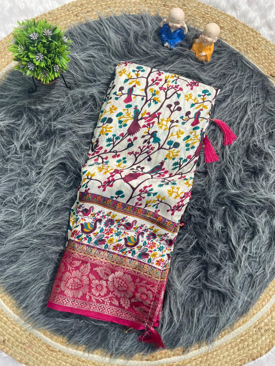 PRINT-3256 DOLA JACUARD FABRIC SAREE WITH WHITE COMMON AND BEATIFUL DESIGN WITH BEAUTIFUL KASHMIRI PATTERN DESIGN WITH 6.30 MTR CUT WITH BUTTI BLOUSE AND TASSELS