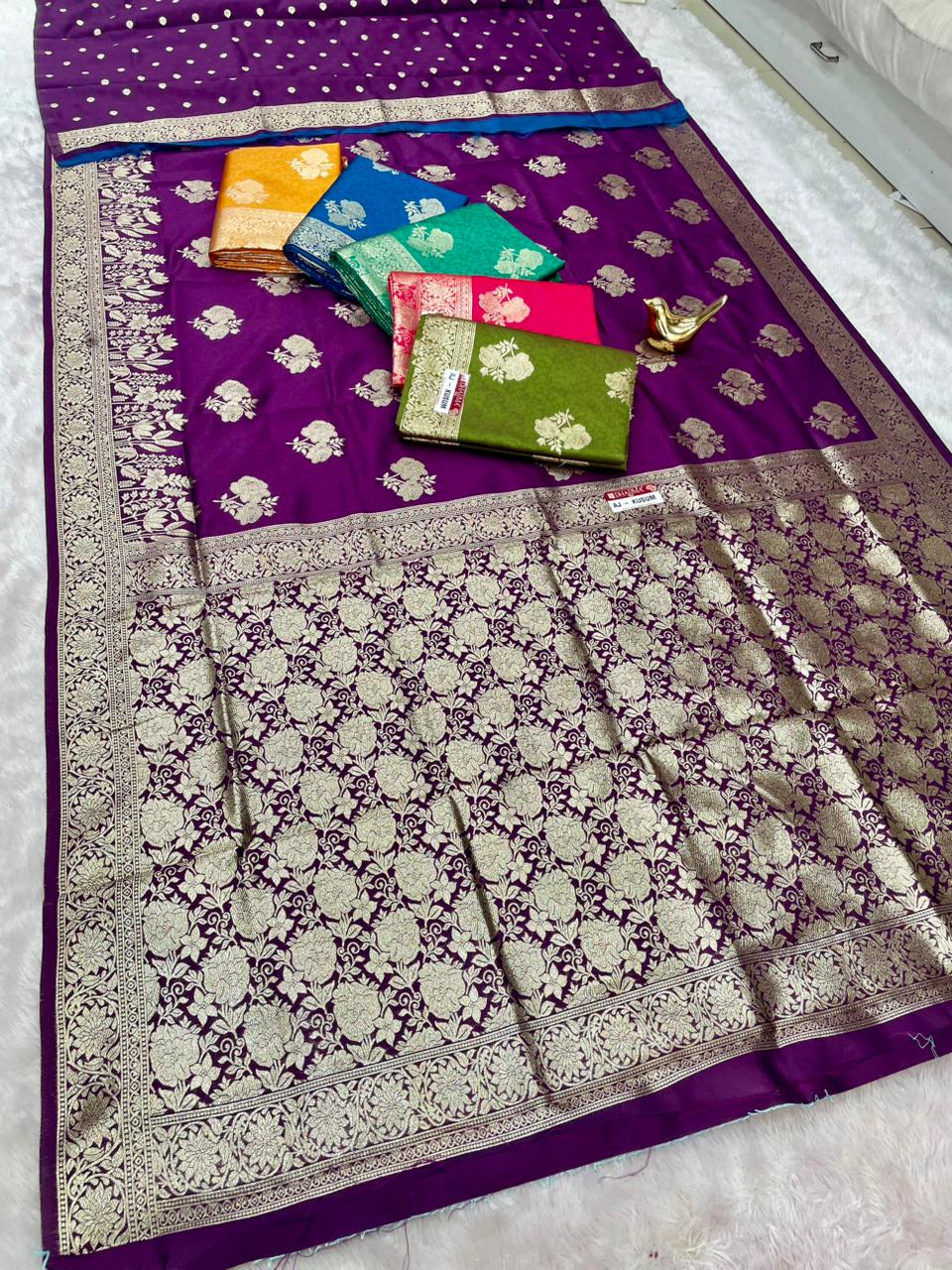 AJ-KUSUM LITCHI KOTA FABRIC SAREE WITH BANARSHI ZARI WORK WITH RICH PALLU DESIGN WITH BEAUTIFUL FLOWER DESIGN WITH BUTTI BLOUSE
