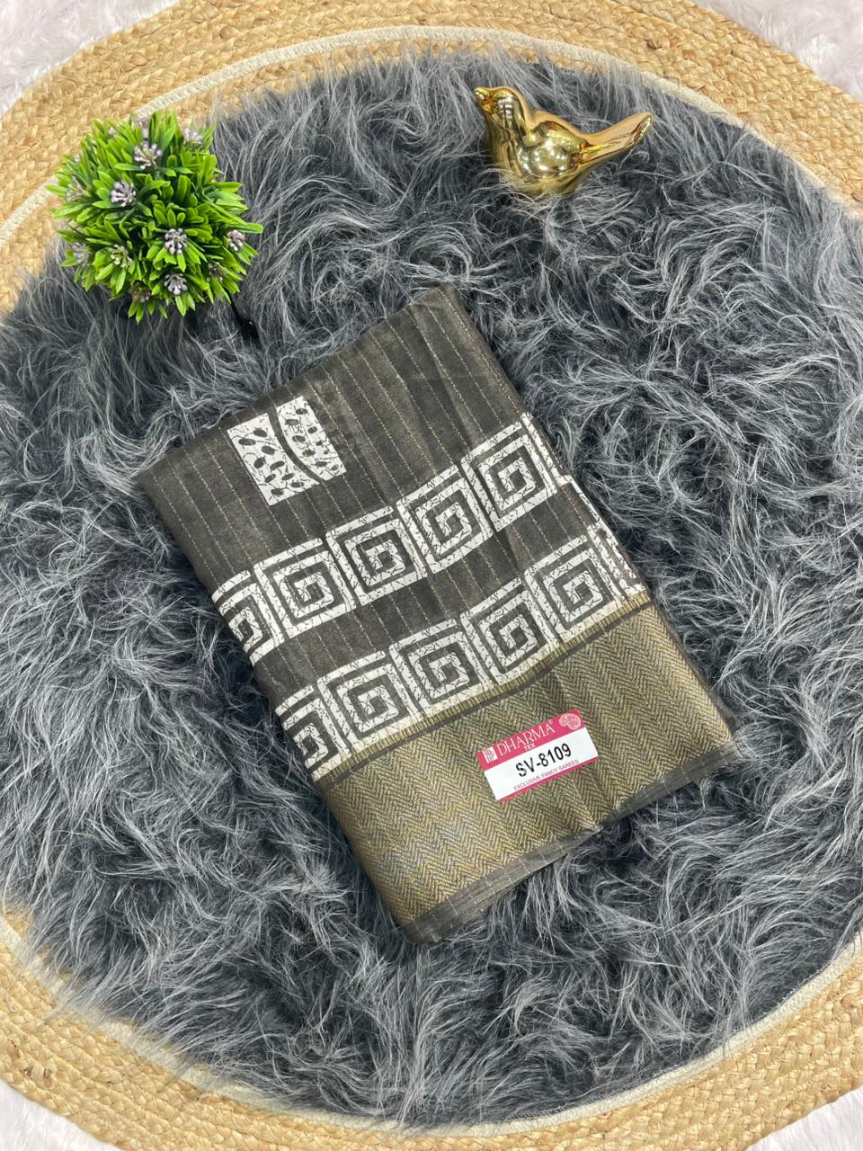 SV-8109 DOLA RIKO FABRIC SAREE WITH RICH PALLU WITH BEAUTIFUL PRINT WITH BUTTI BLOUSE