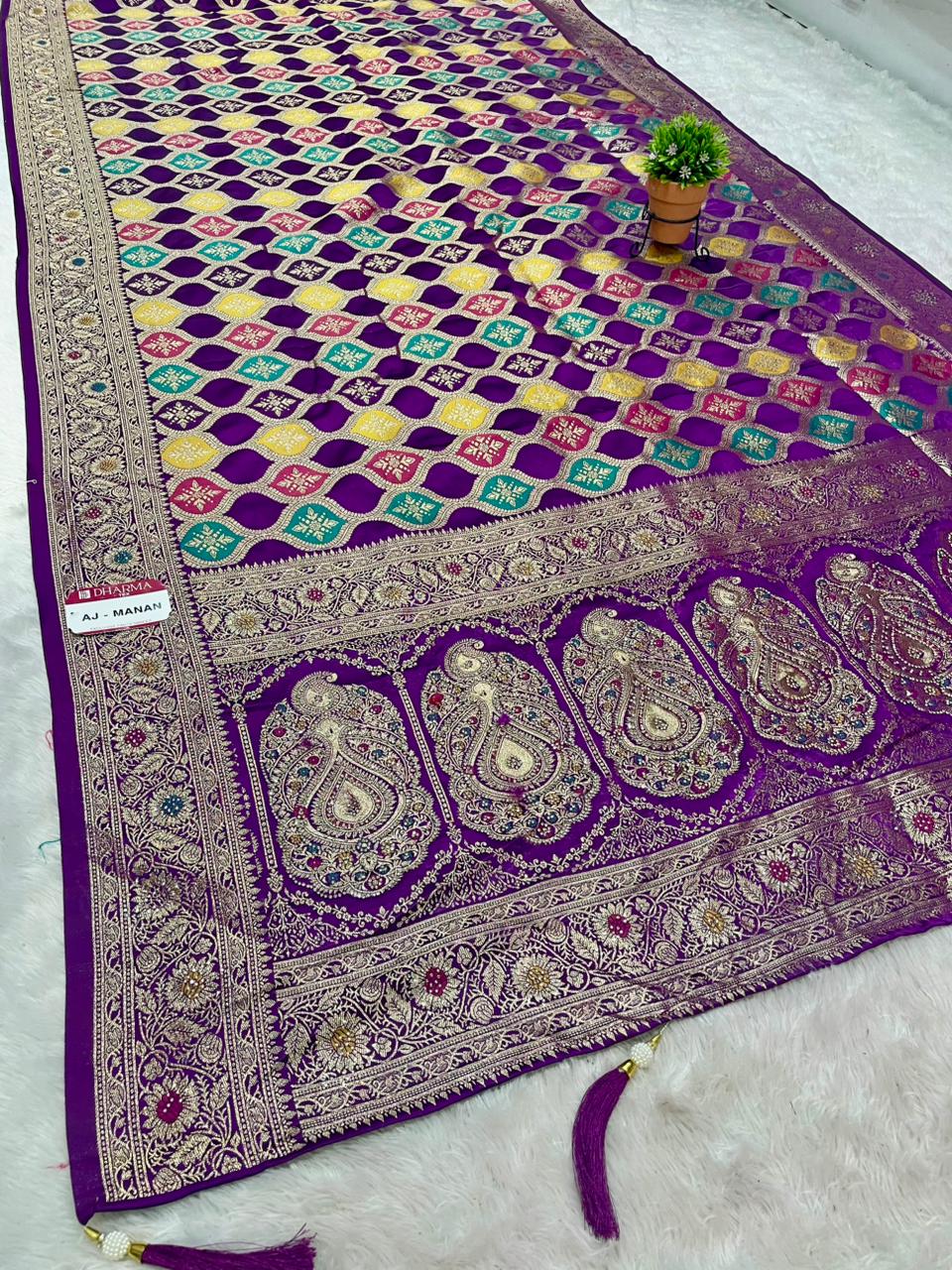 AJ-MANAN SATIN SILK FABRIC SAREE WITH HEAVY JARKAN WORK WITH RICH PALLU DESIGN WITH RANGKAT DESIGNE WITH MEENAKARI WOEK WITH PIPING AND LARKAN WITH BLOUSE