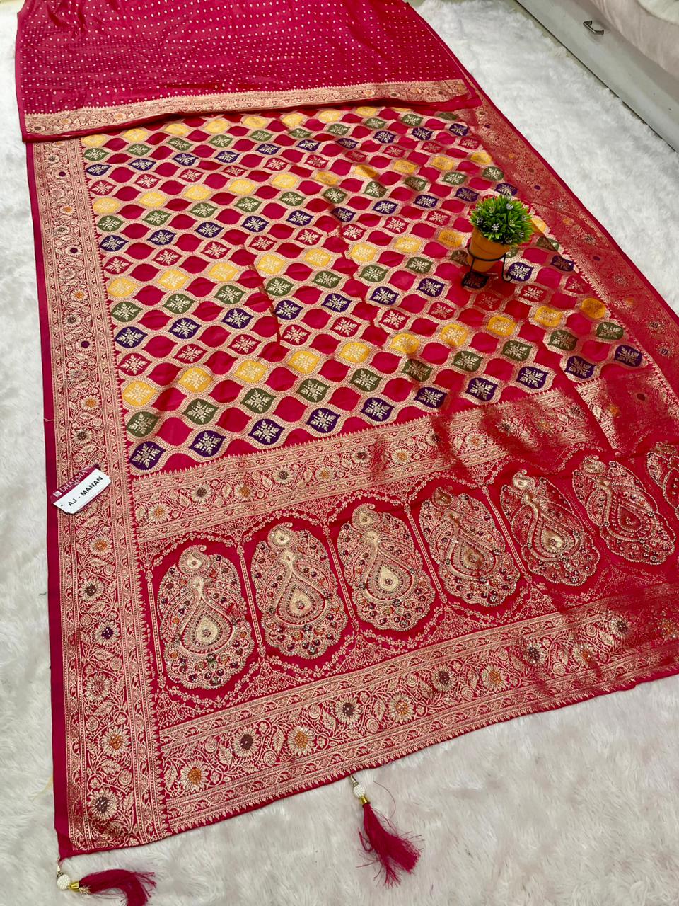 AJ-MANAN SATIN SILK FABRIC SAREE WITH HEAVY JARKAN WORK WITH RICH PALLU DESIGN WITH RANGKAT DESIGNE WITH MEENAKARI WOEK WITH PIPING AND LARKAN WITH BLOUSE