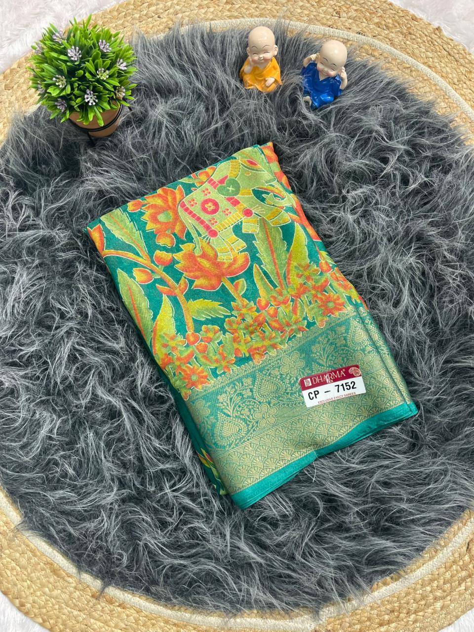 CP-7152 MARSHMALLOW FABRIC SAREE WITH BEAUTIFUL FLORAL AND GAJRAJ DESIGN WITH DOTTED PATTERNS AND GOLDEN ZARI WORK WITH BLOUSE