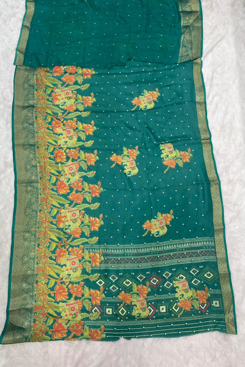 CP-7152 MARSHMALLOW FABRIC SAREE WITH BEAUTIFUL FLORAL AND GAJRAJ DESIGN WITH DOTTED PATTERNS AND GOLDEN ZARI WORK WITH BLOUSE