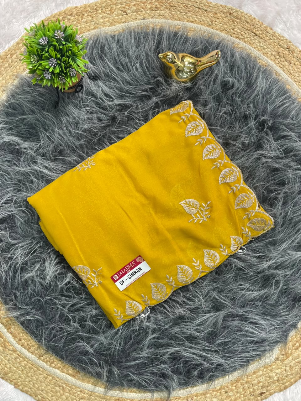DF-SIMRAN PREMIUM STAR GEORGETTE FABRIC SAREE FEATURING ELEGENT LEAF EMBROIDERY BUTTI WORK WITH EMBROIDERY CUTWORK BORDER AND DESIGNER PALLU WITH BLOUSE